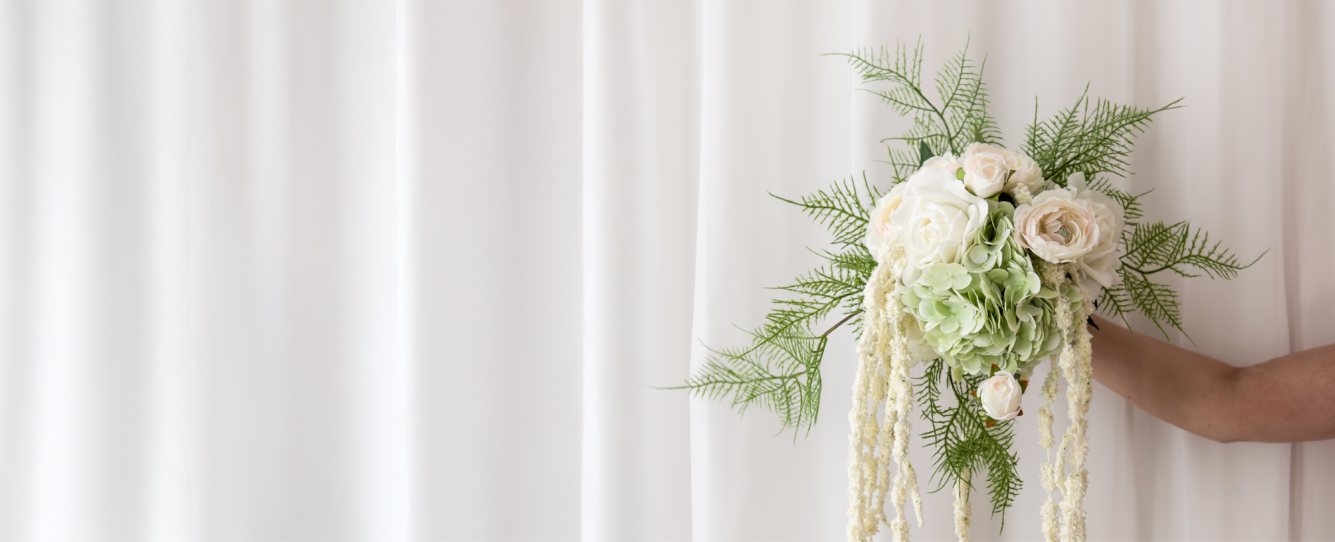 Specktrums udvalg af kunstige brudebuketter