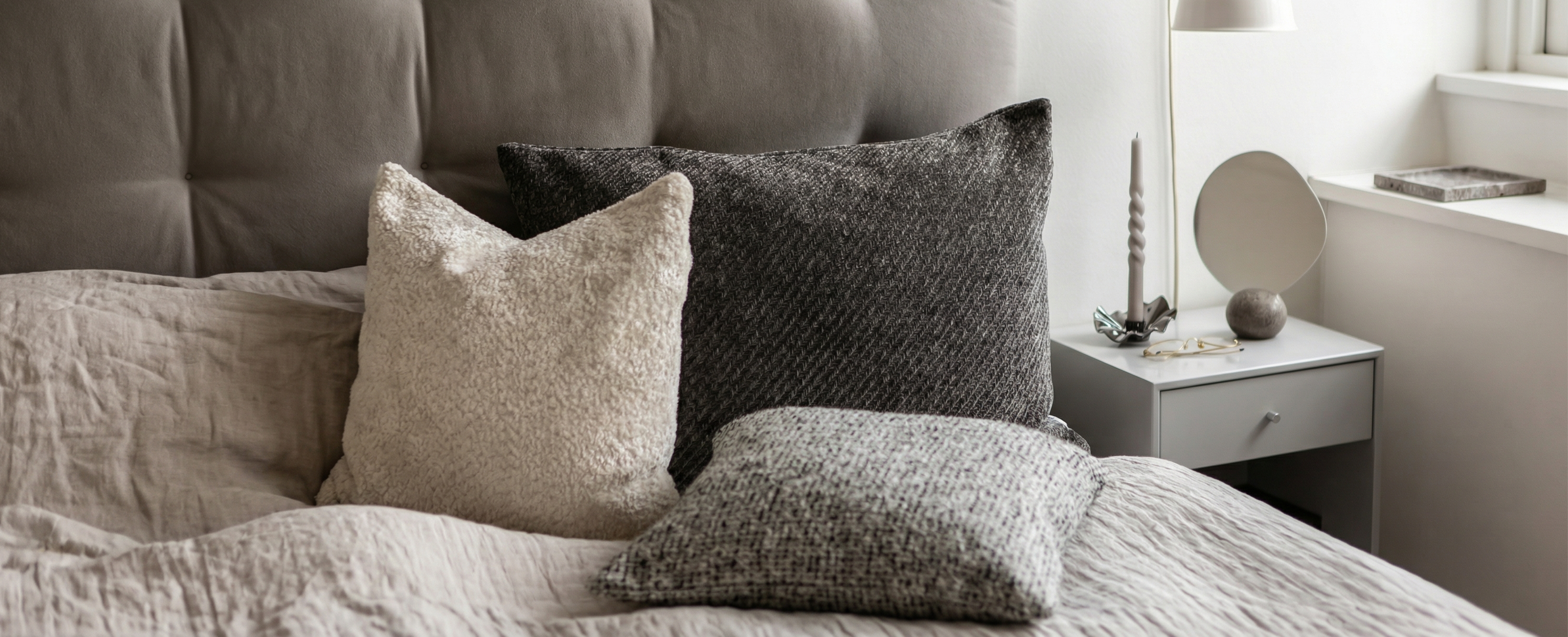 Specktrums udvalg af grå puder