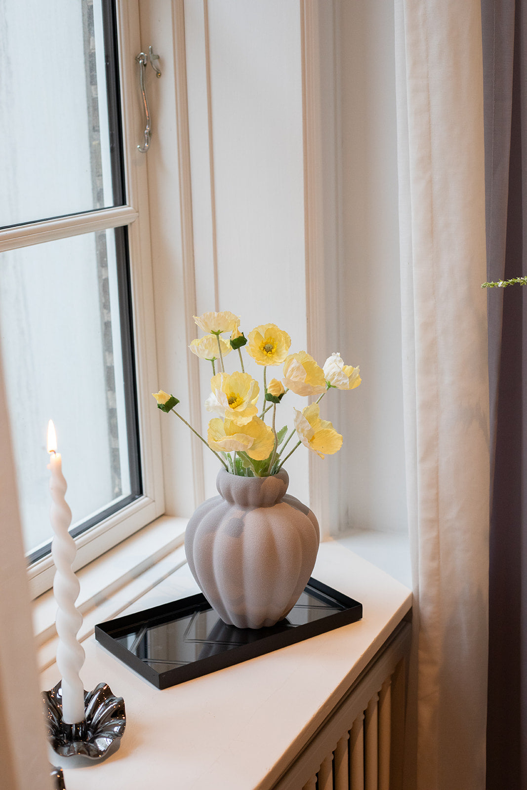 Shop looket - Penelope vase og Herringbone bakke