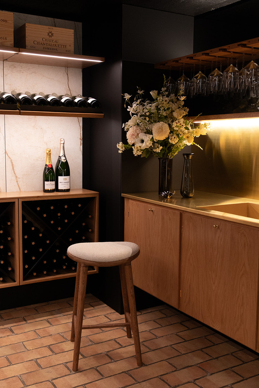 Nohr Barstol - Brunolieret Eg | Hvid Bouclé