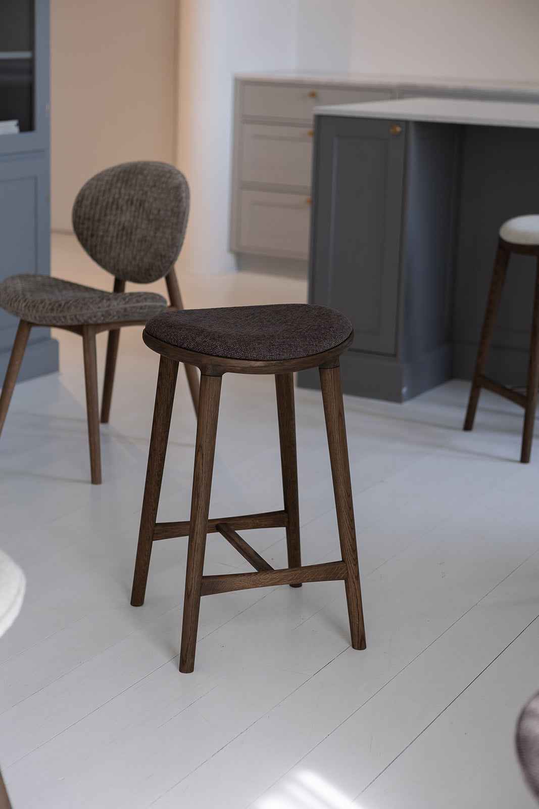 Nohr Barstol - Mørkolieret Eg | Mørkebrun