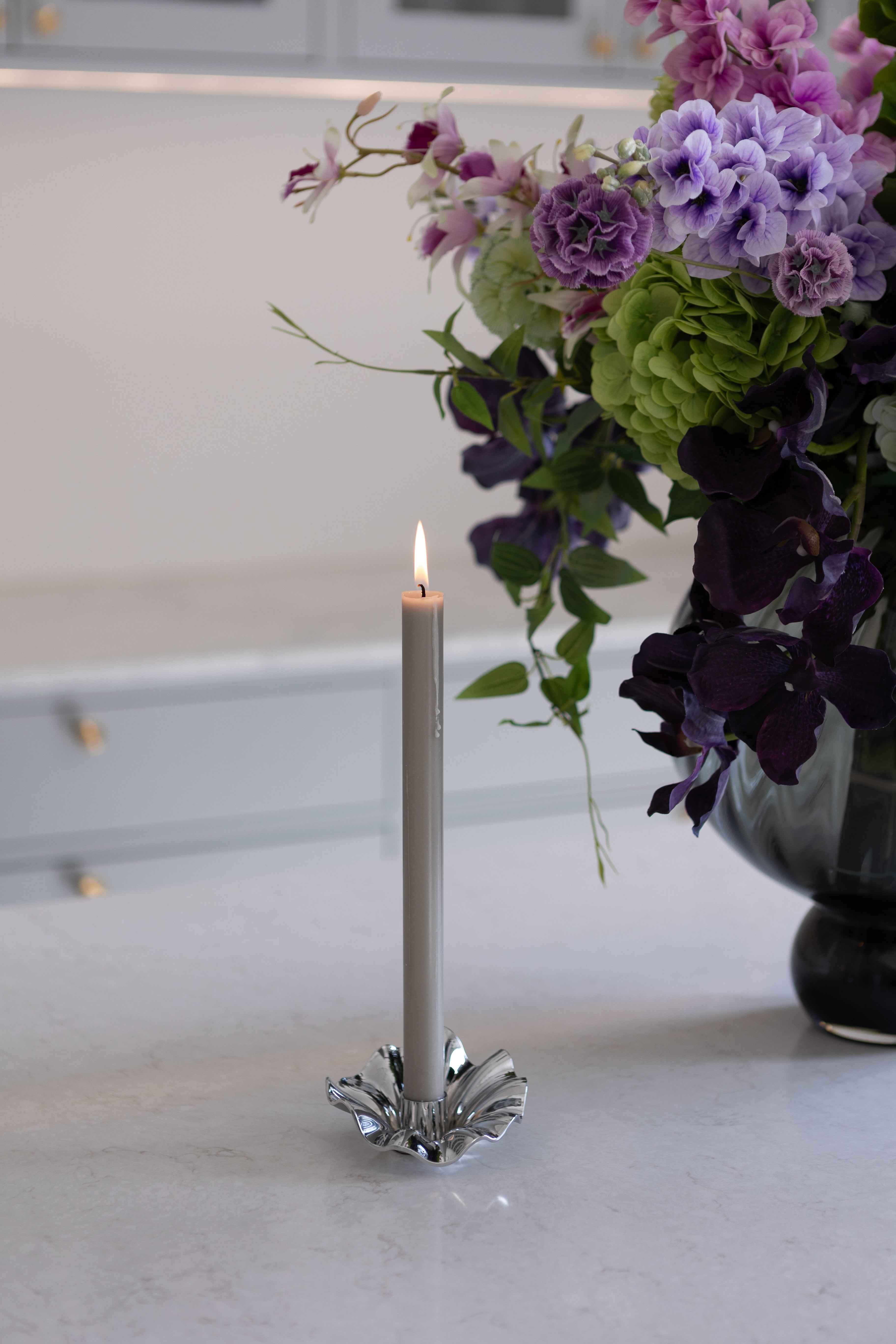 Extravagant Lys - Thunder Grey