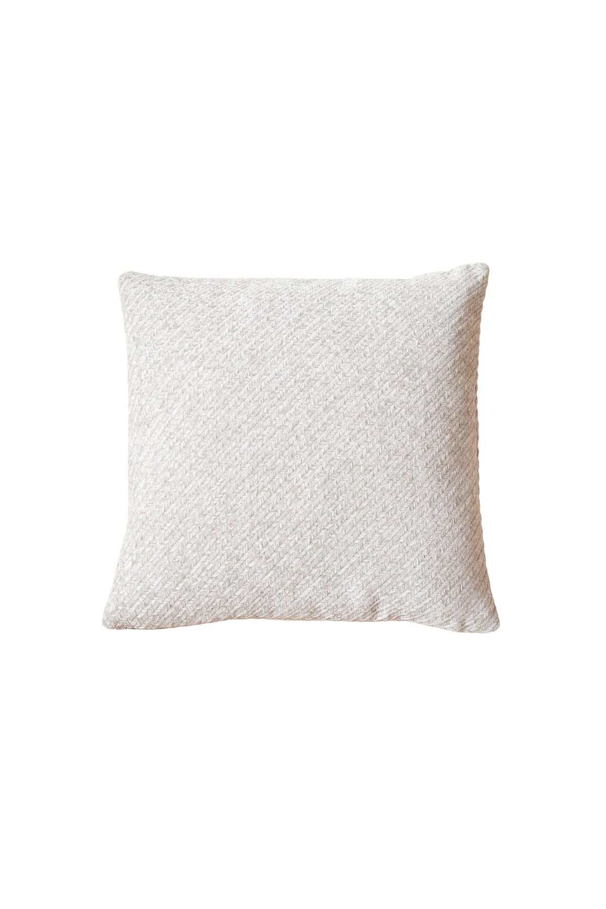 Kvadratisk pude i hvid med et flot sildebensmønster. Puden er i målene 45*45 cm.