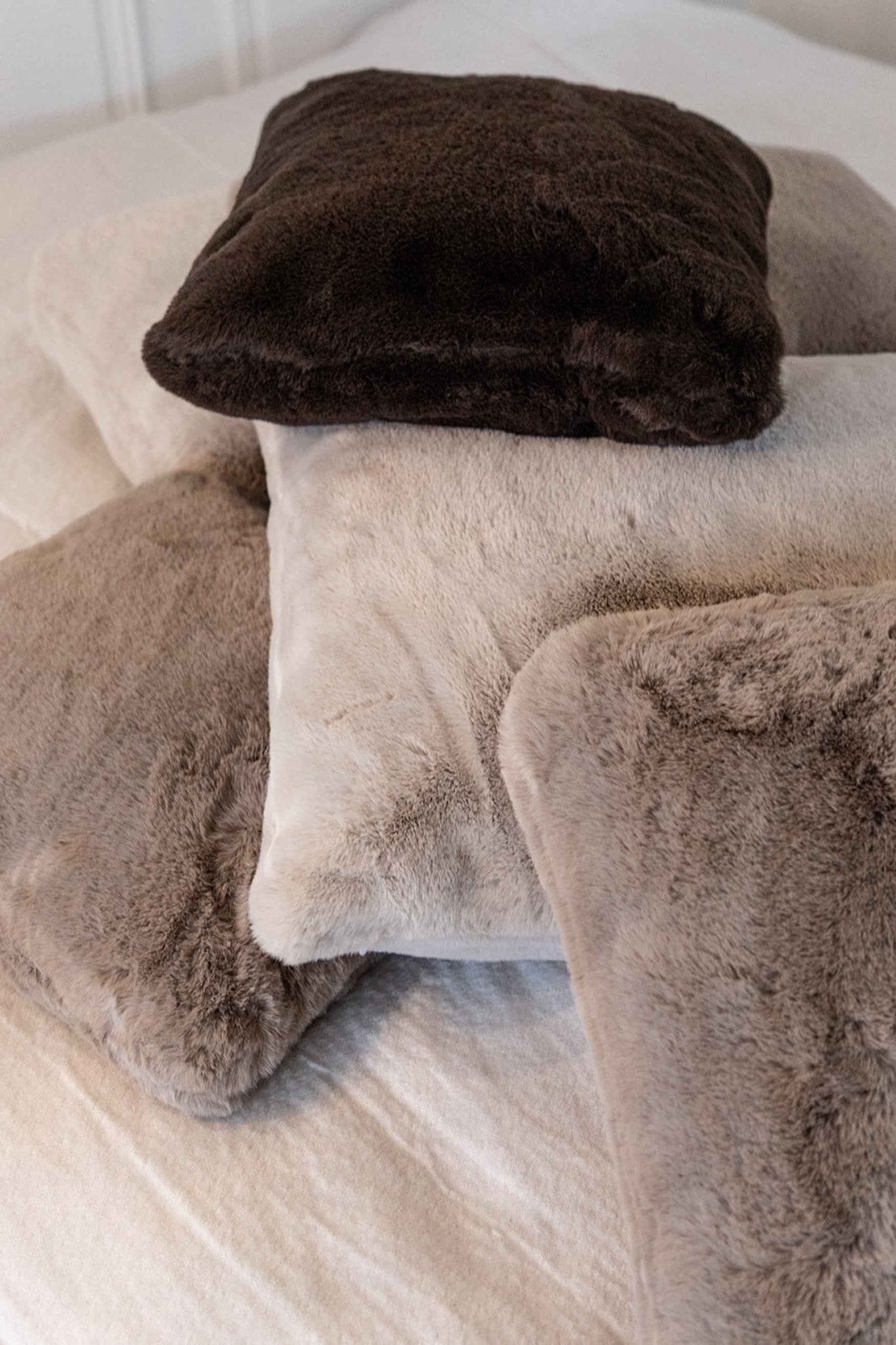 Adalyn Pude - Sand | 50*70