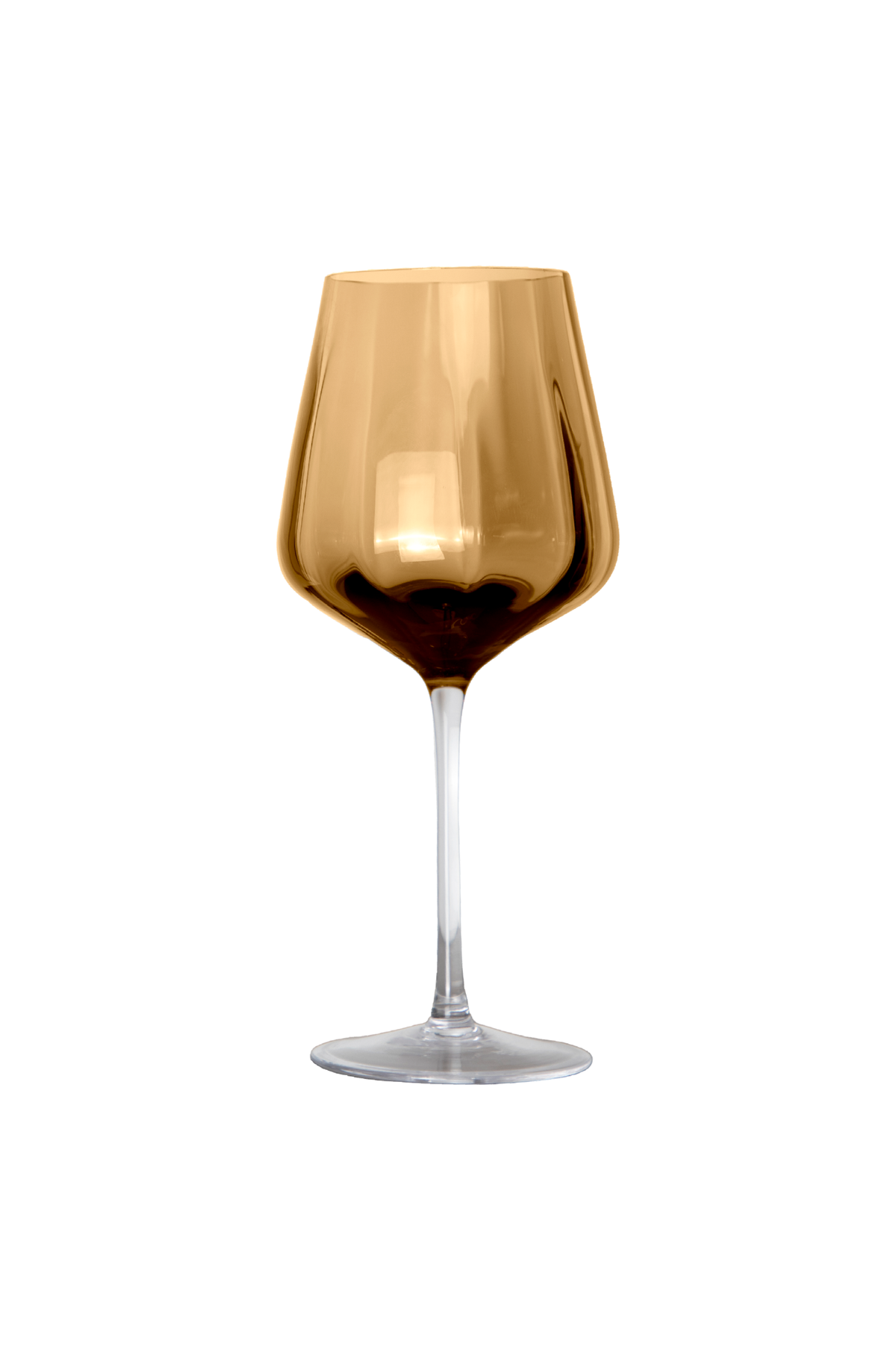 Et vinglas i gyldent, spejlende glas med blank overflade og elegant form. Glasset har en bred klokkeform, en lang klar stilk og en rund fod. Det står frit mod en hvid baggrund og fremstår luksuriøst og dekorativt, velegnet til vinservering og festlige anledninger.