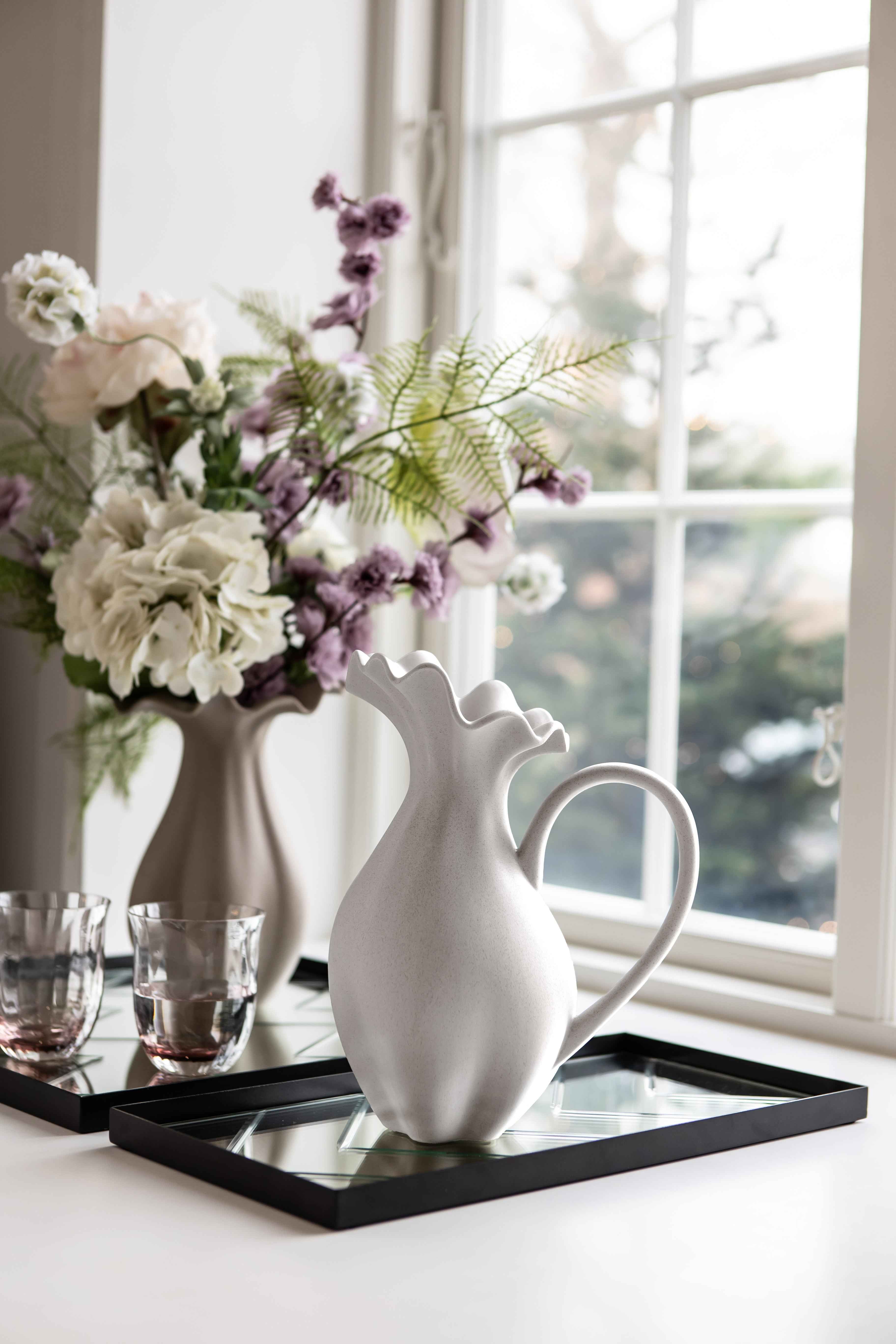 Nellie Kande - No. 3 | Off White