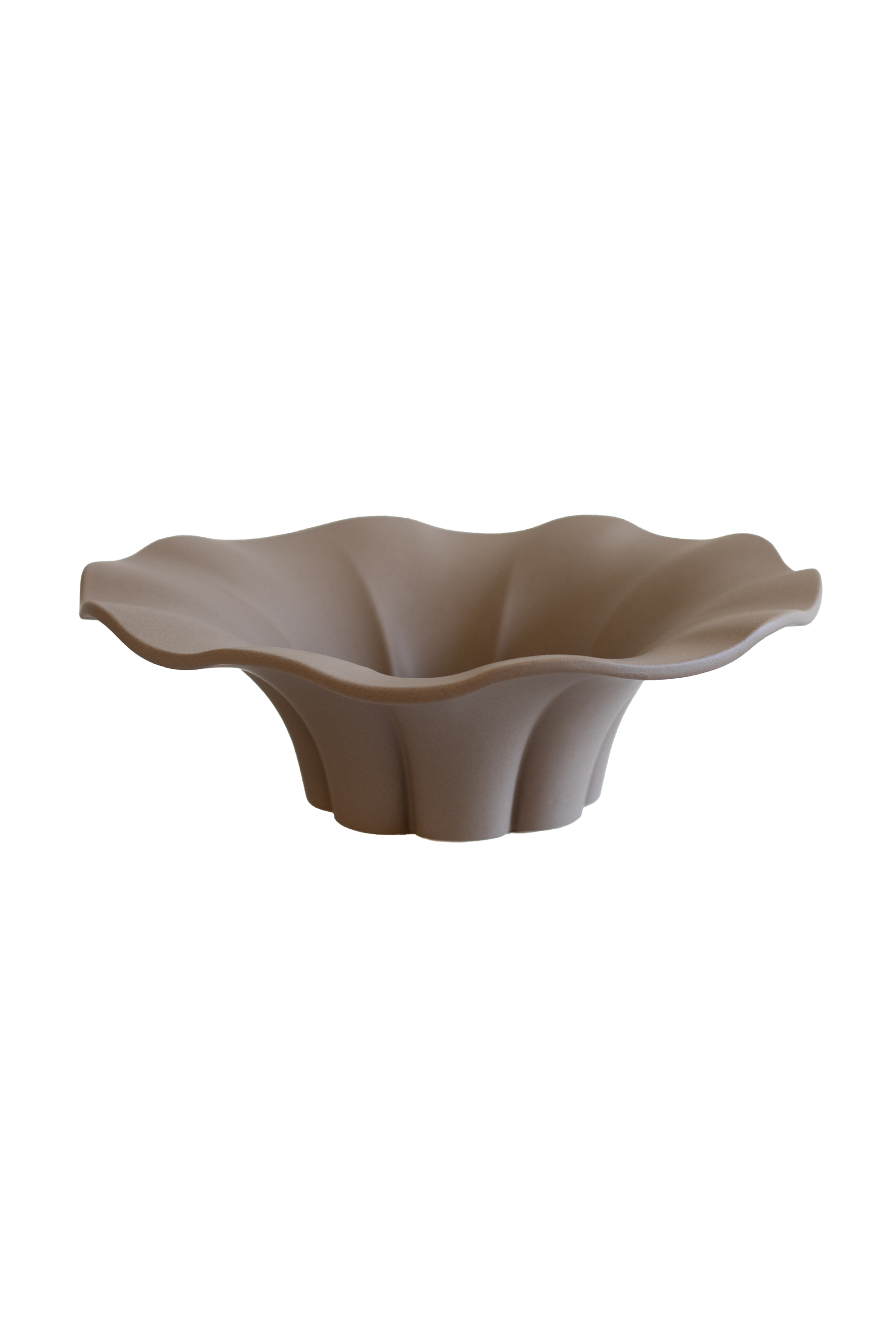 Kreamik skål fra kollektionen Nellie i brun.