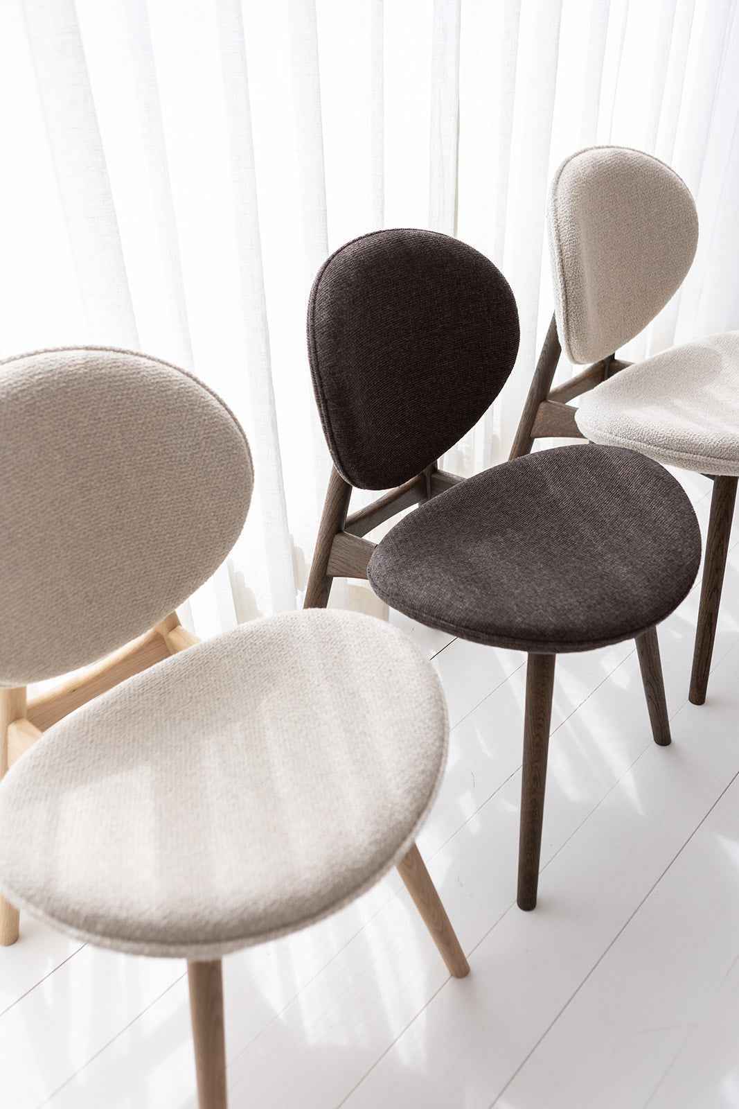 Nohr spisebordsstol - Mørkolieret Eg | Mørkebrun