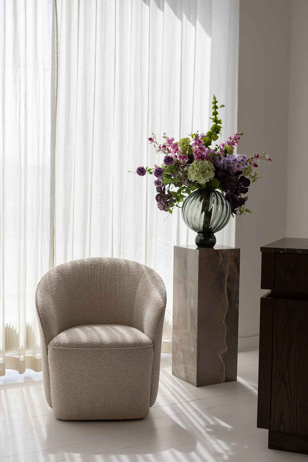 Olivia loungestol - Sand Bouclé