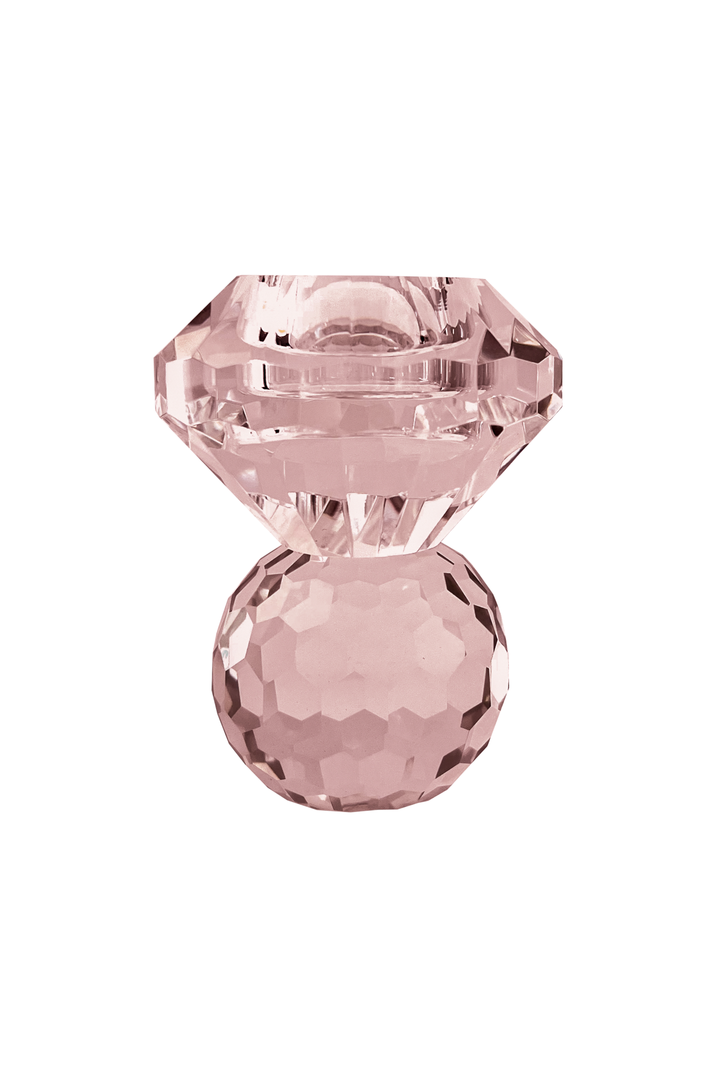 Solid krystal lysestage i rosa farve med facetslebet kugleformet fod og diamantformet top, designet til fyrfadslys.