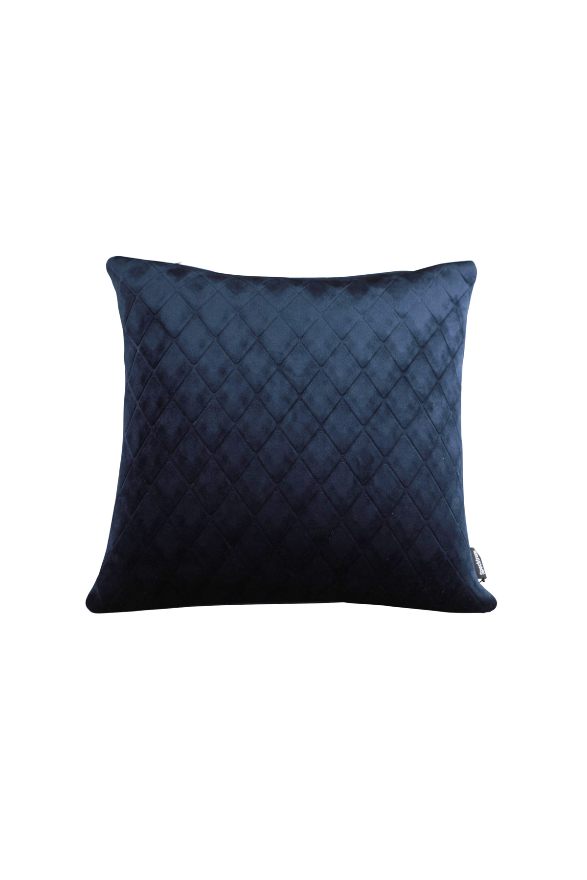 Mørkeblå pyntepude i velour med quiltet diamantmønster, vist mod hvid baggrund.