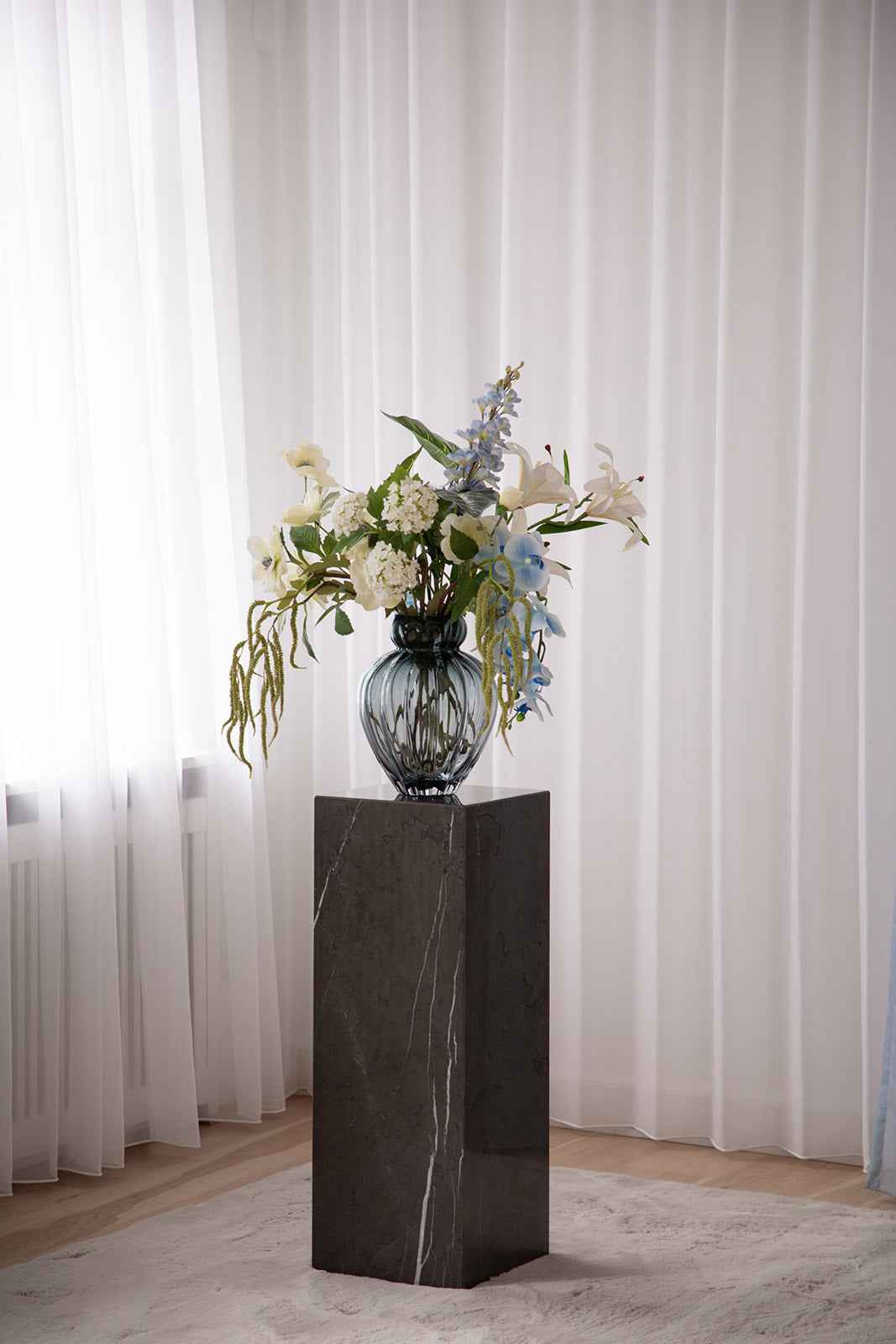 Phantom Bord - Lightning Pedestal