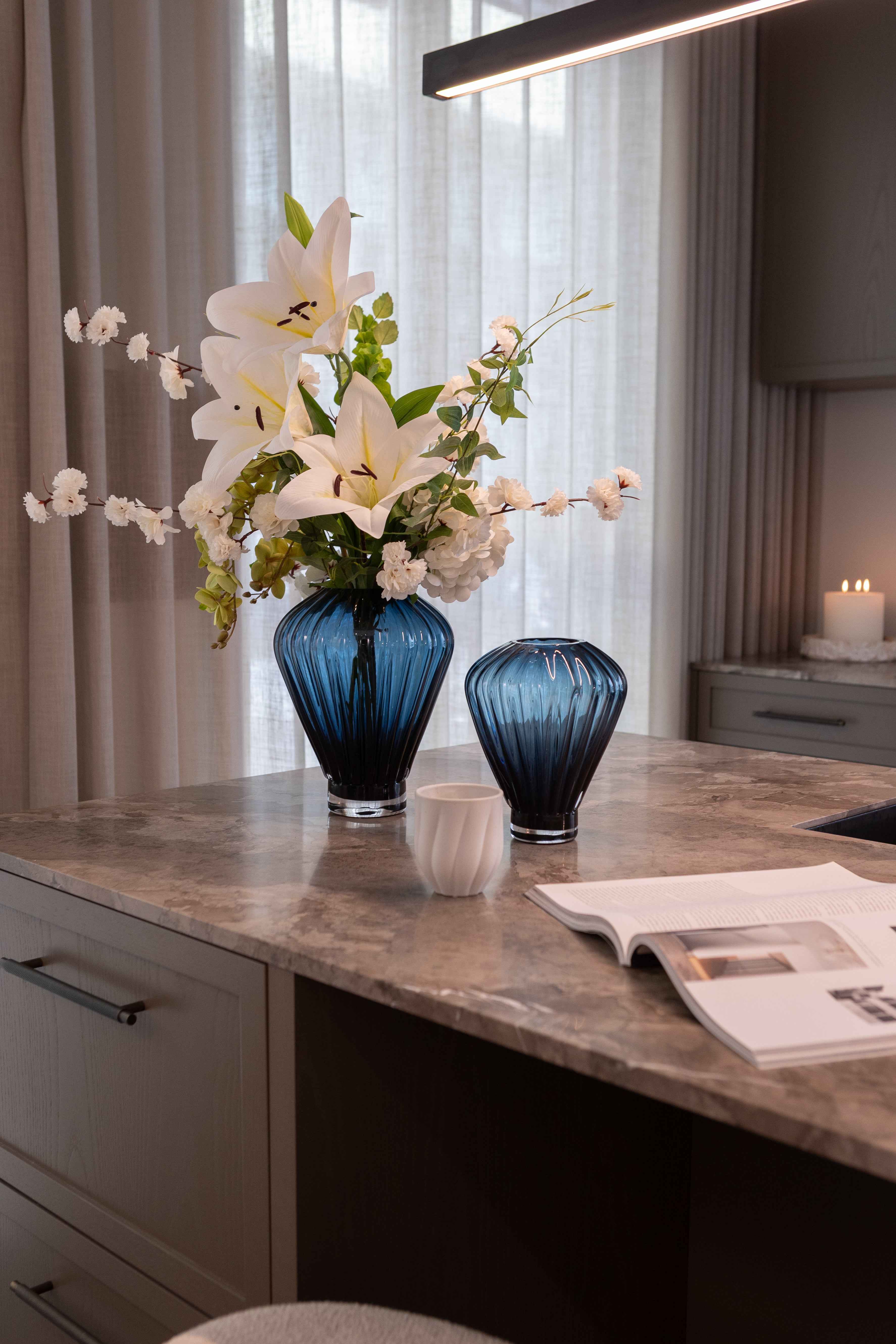 Evelyn Vase - Blå | Mellem