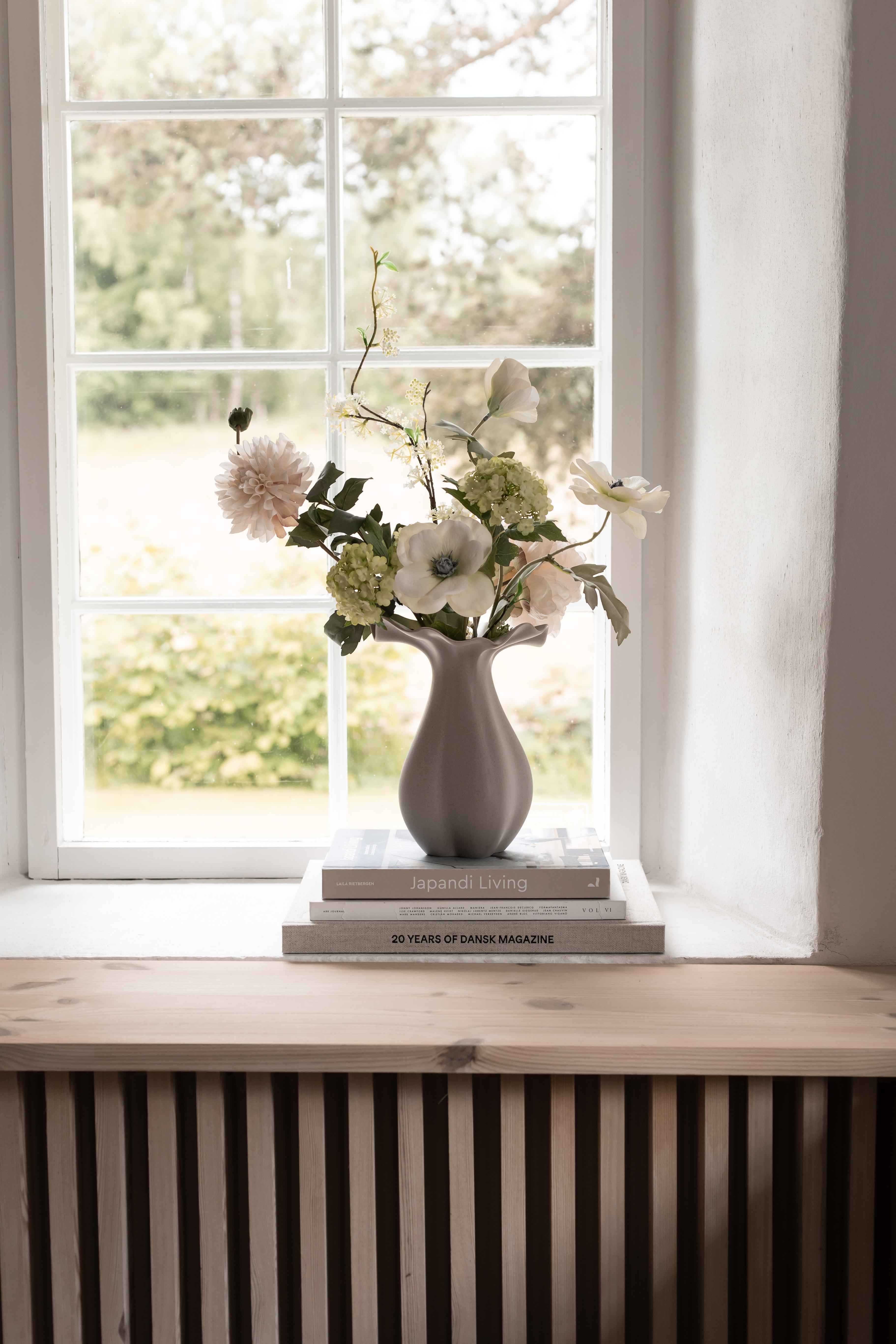 Nellie Vase - Sand | Stor