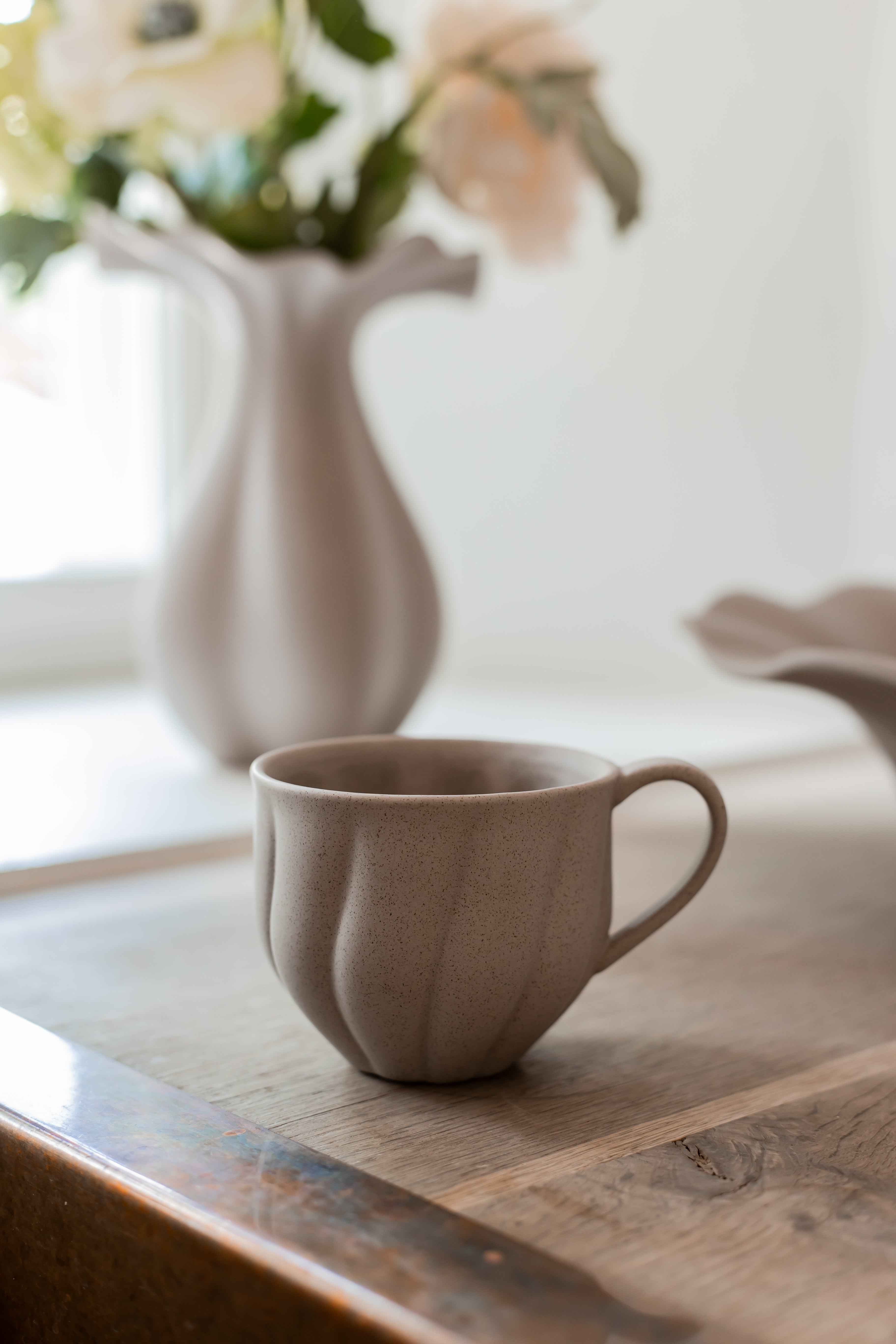 Nellie Kop - Med hank | Sand