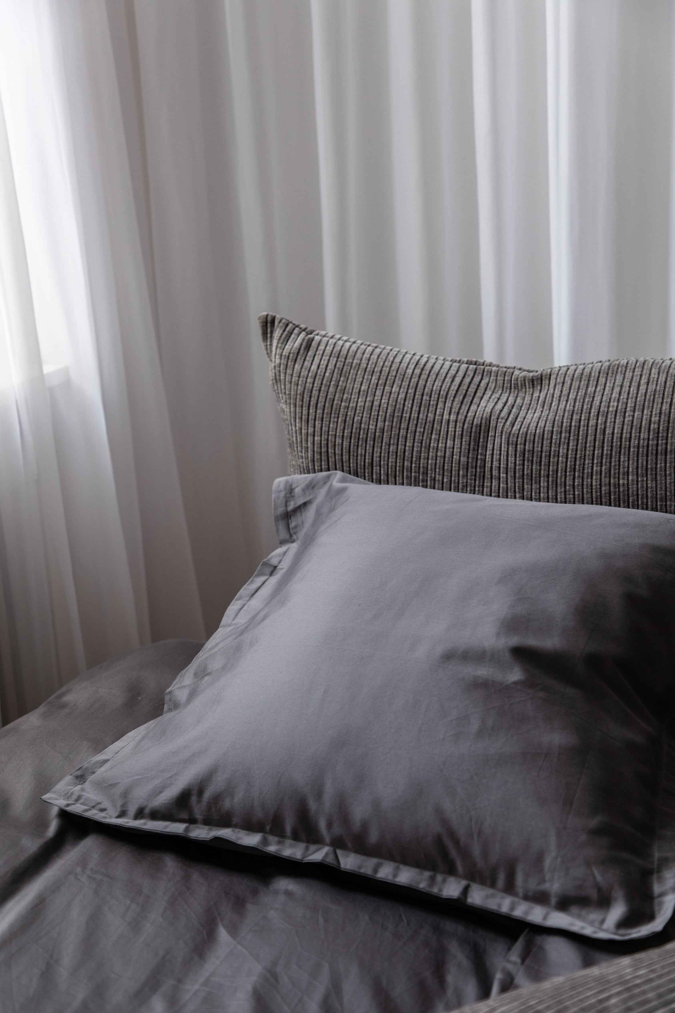 Chloe sengetøj - Shadow | 200*220