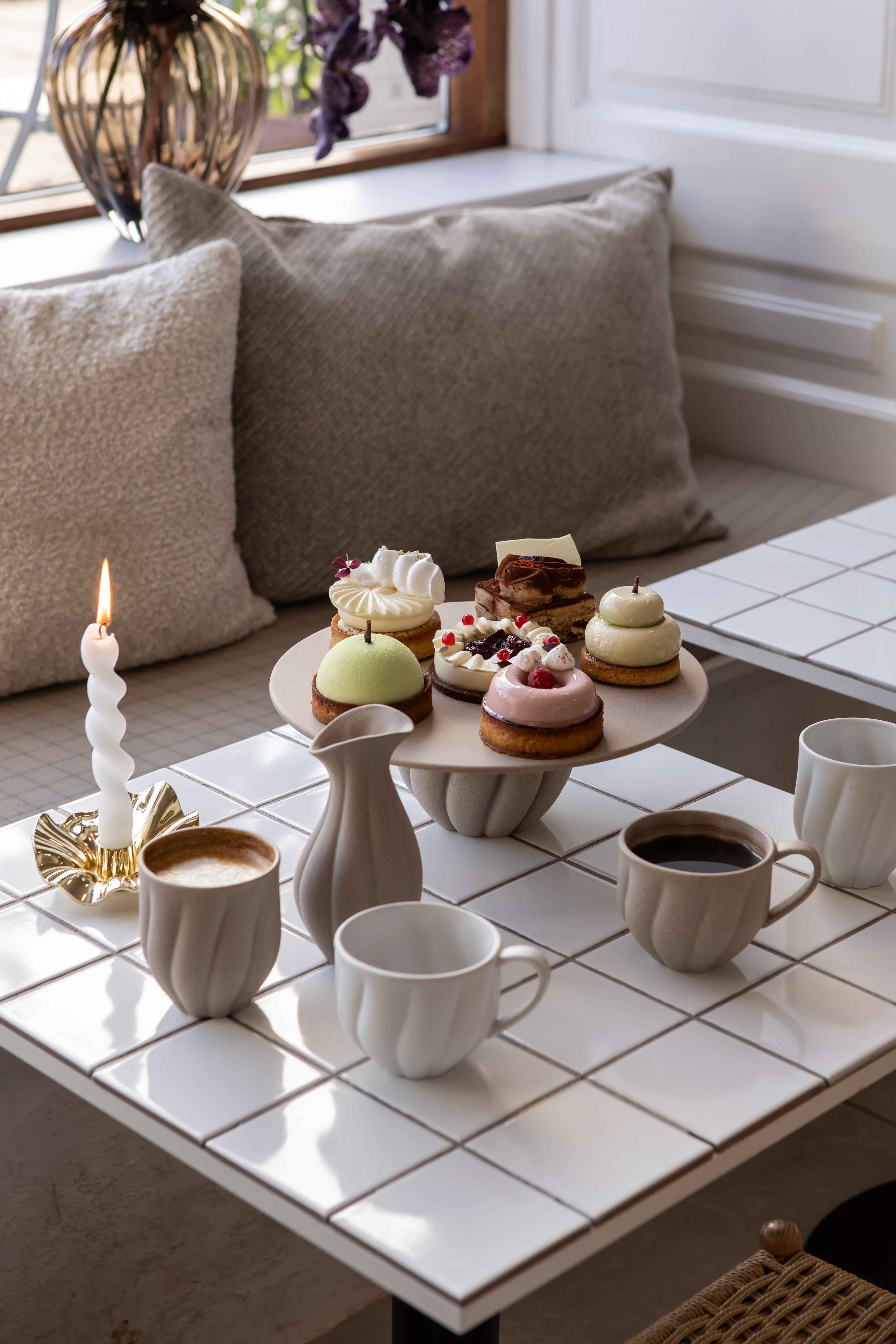 Nellie Kop - Med hank | Off White