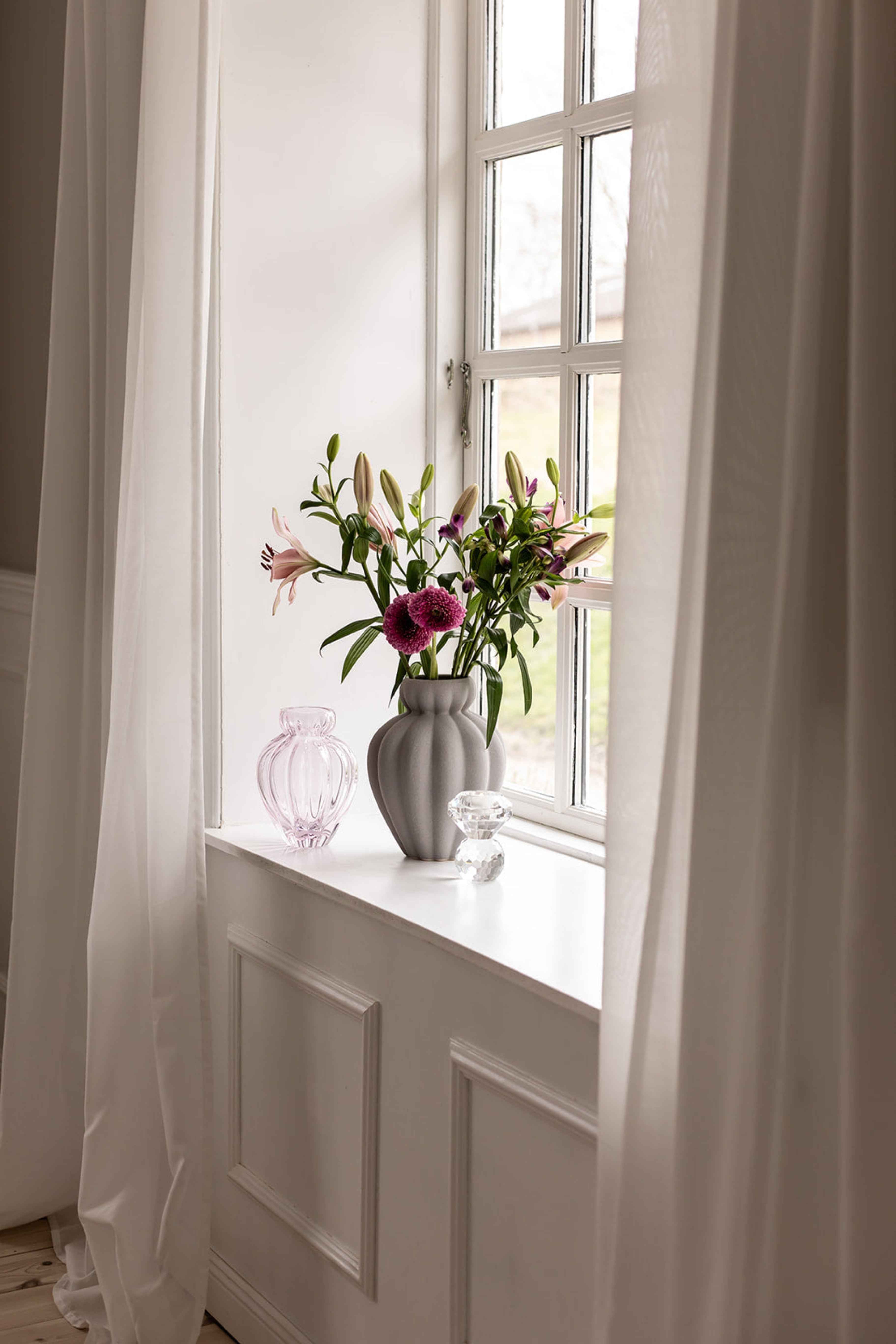 Penelope Vase - Grå | Mellem