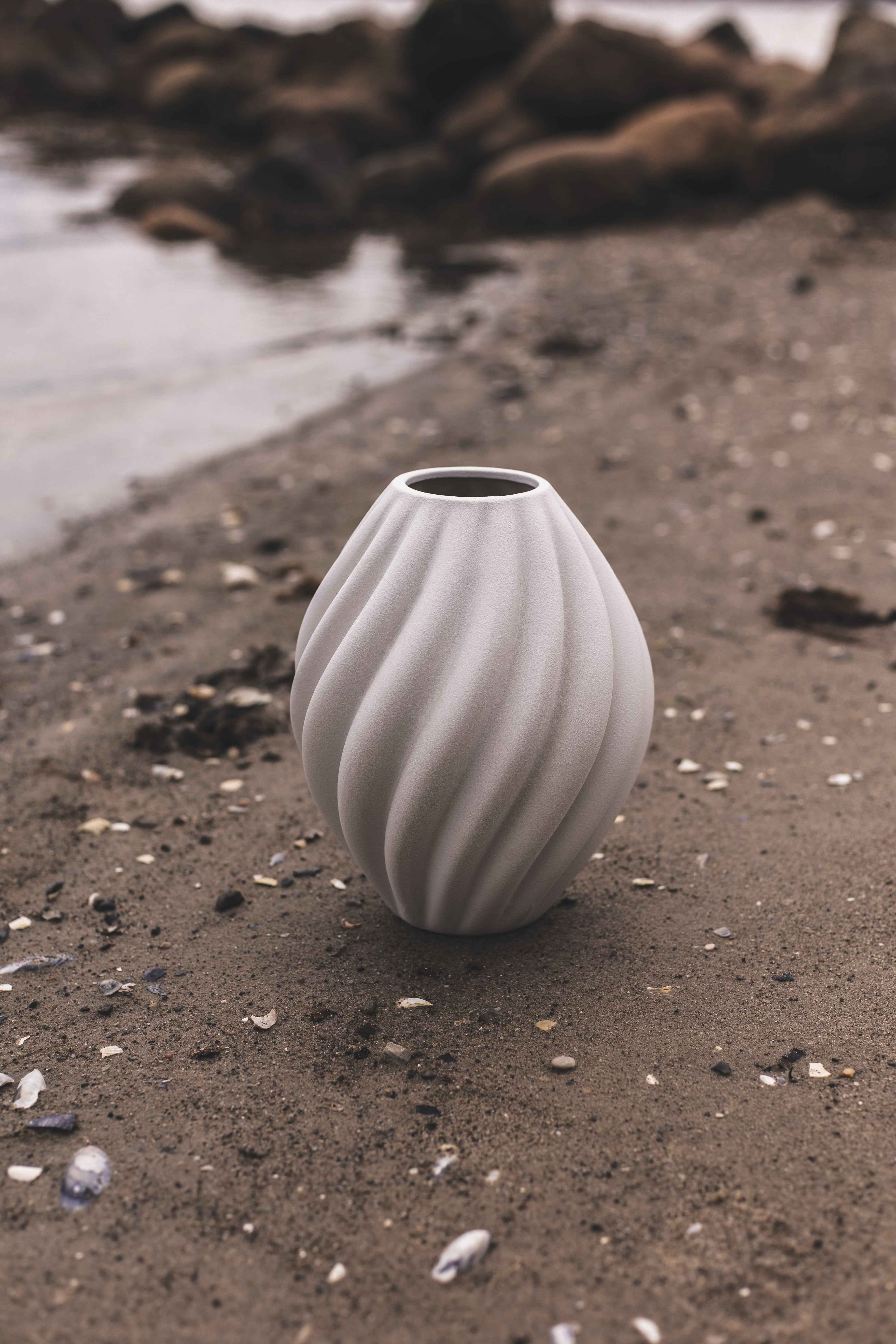 Flora Vase - Off White | Stor