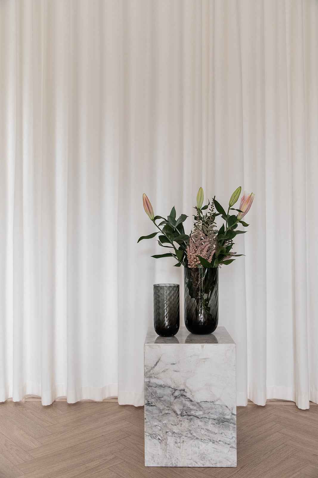 Meadow Swirl Cylinder Vase - Grå | Lille