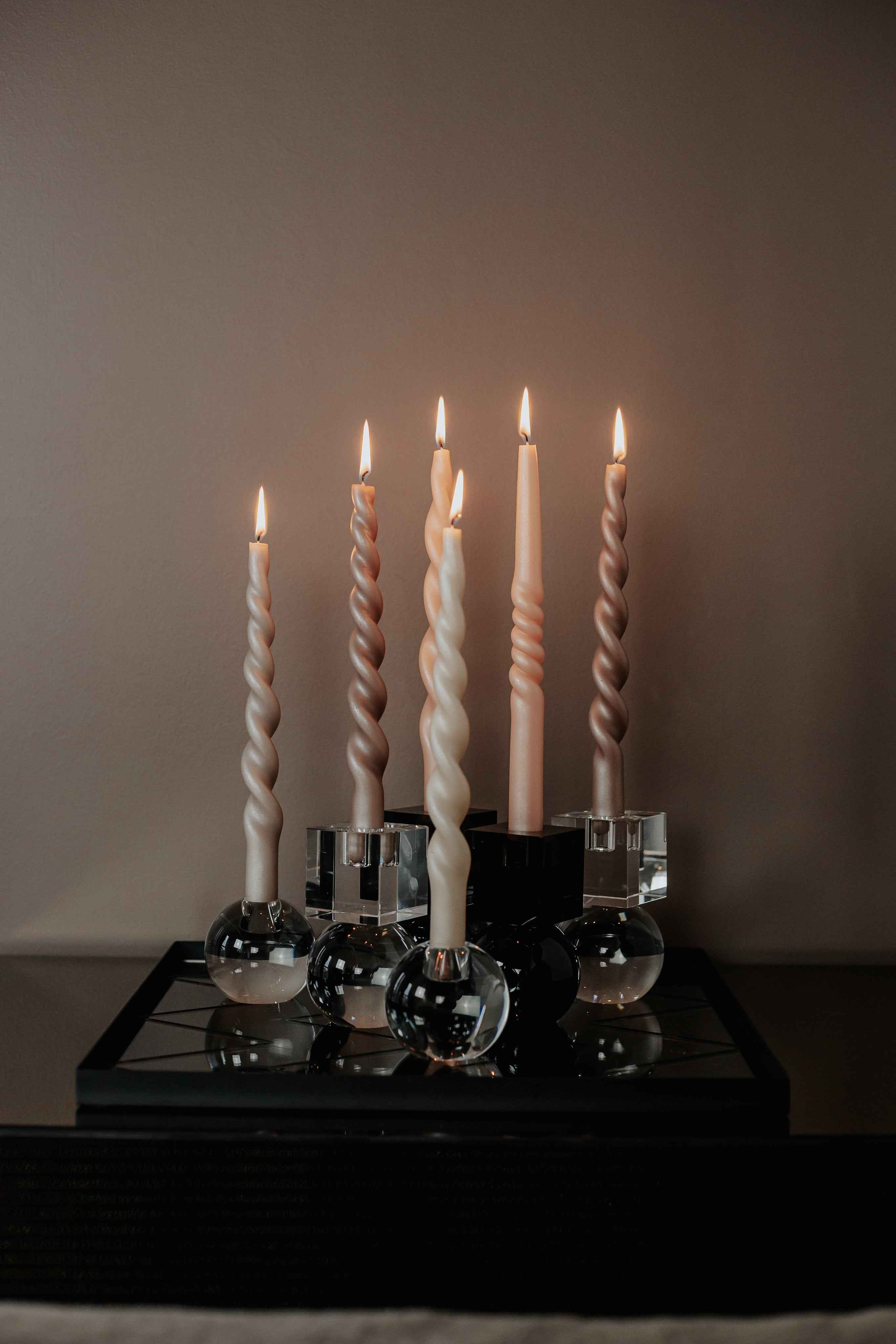 Pearl Lys - Major Mahoni | Fuld Snoet