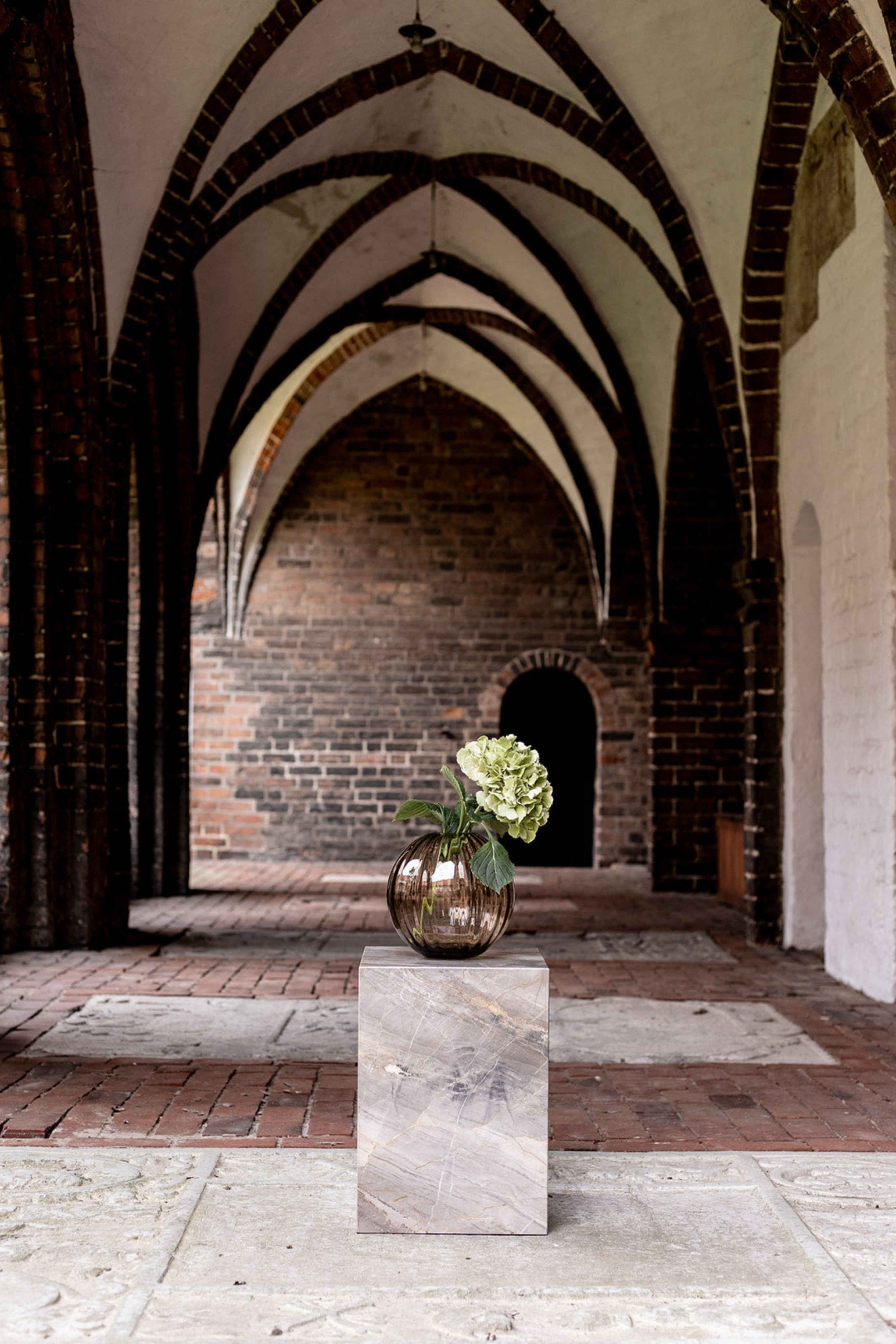 Sadie Line Vase - Topaz | Mellem