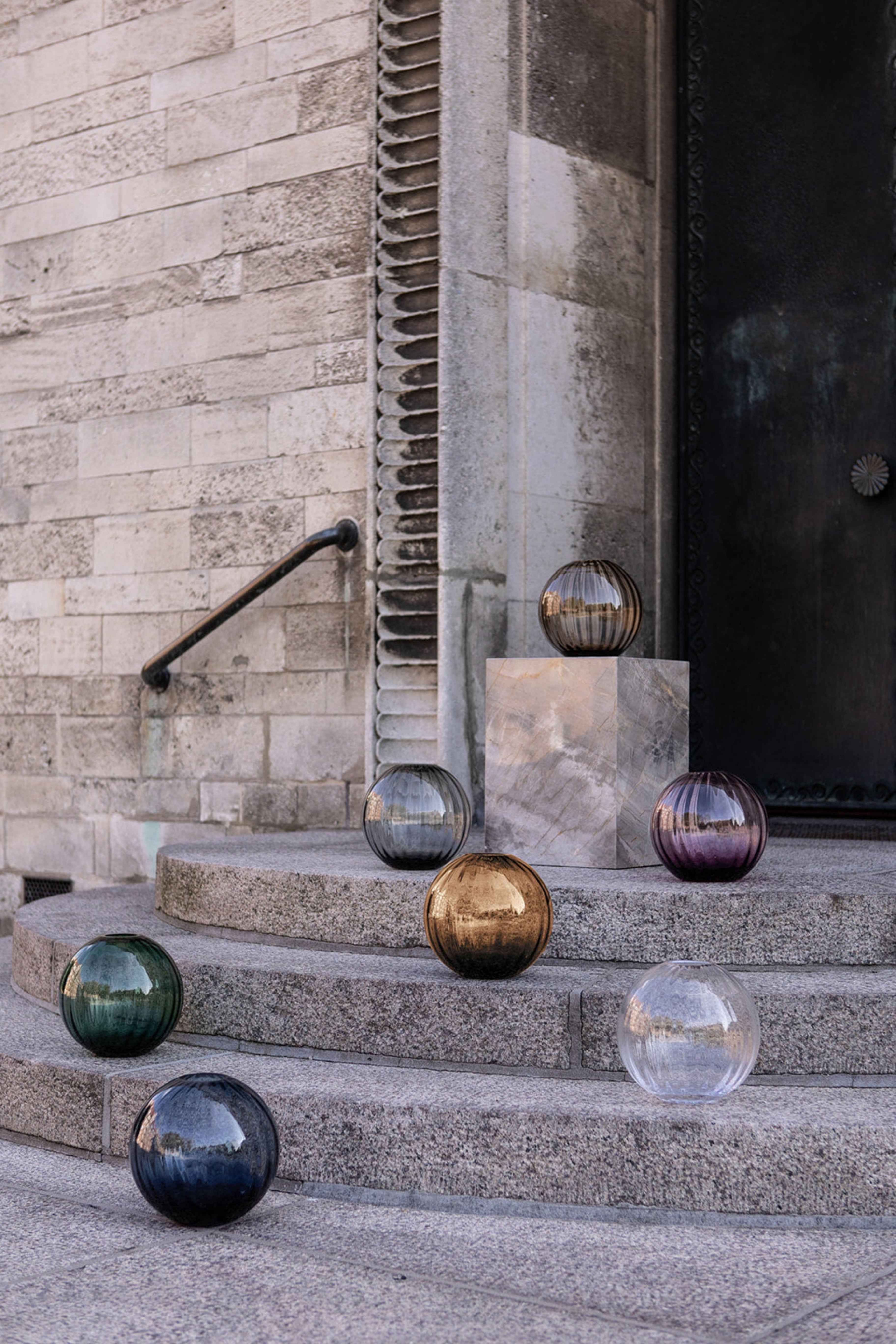 Sadie Line Vase - Topaz | Mellem