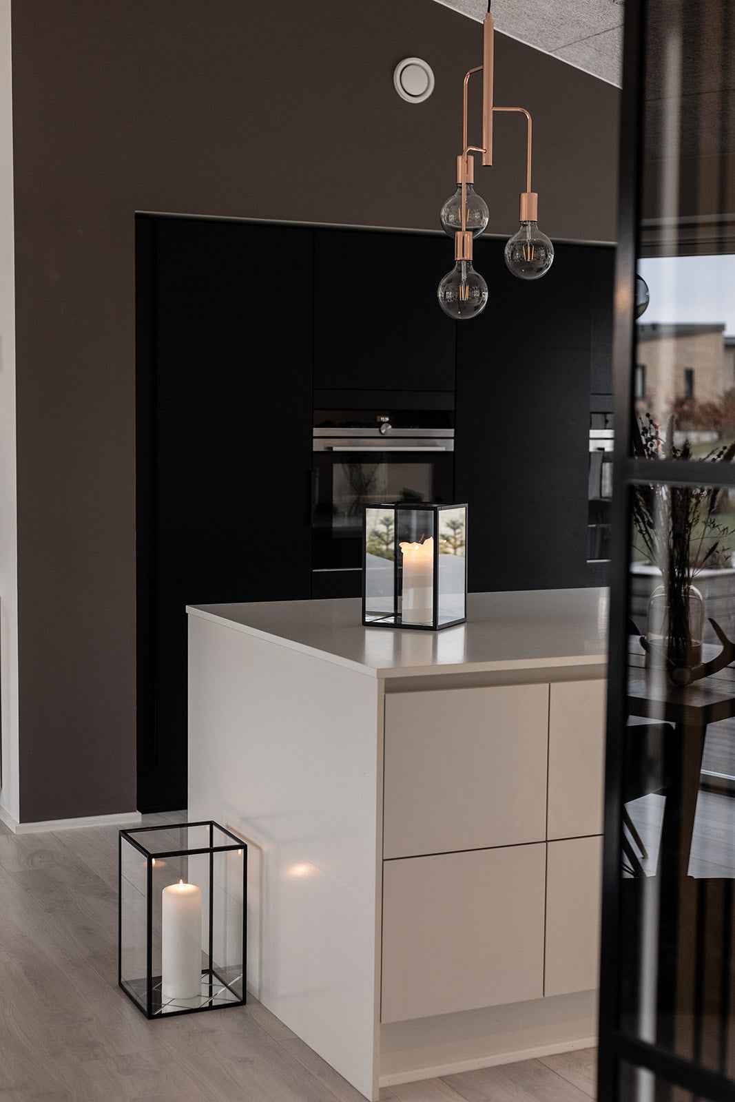 Harlequin Lanterne - Klar spejl | Sort ramme | Lille