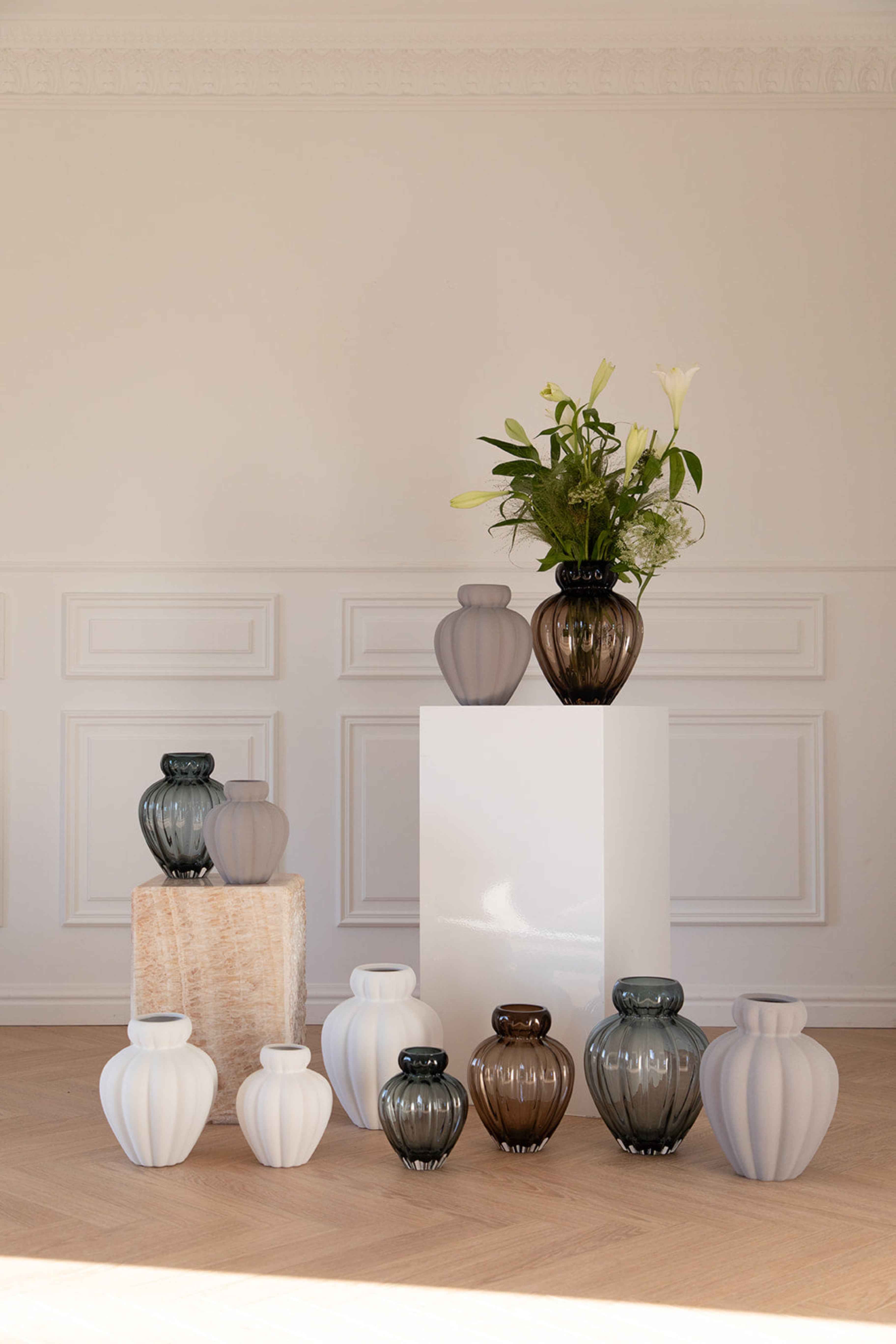Audrey Vase - Smokey brown | Mellem