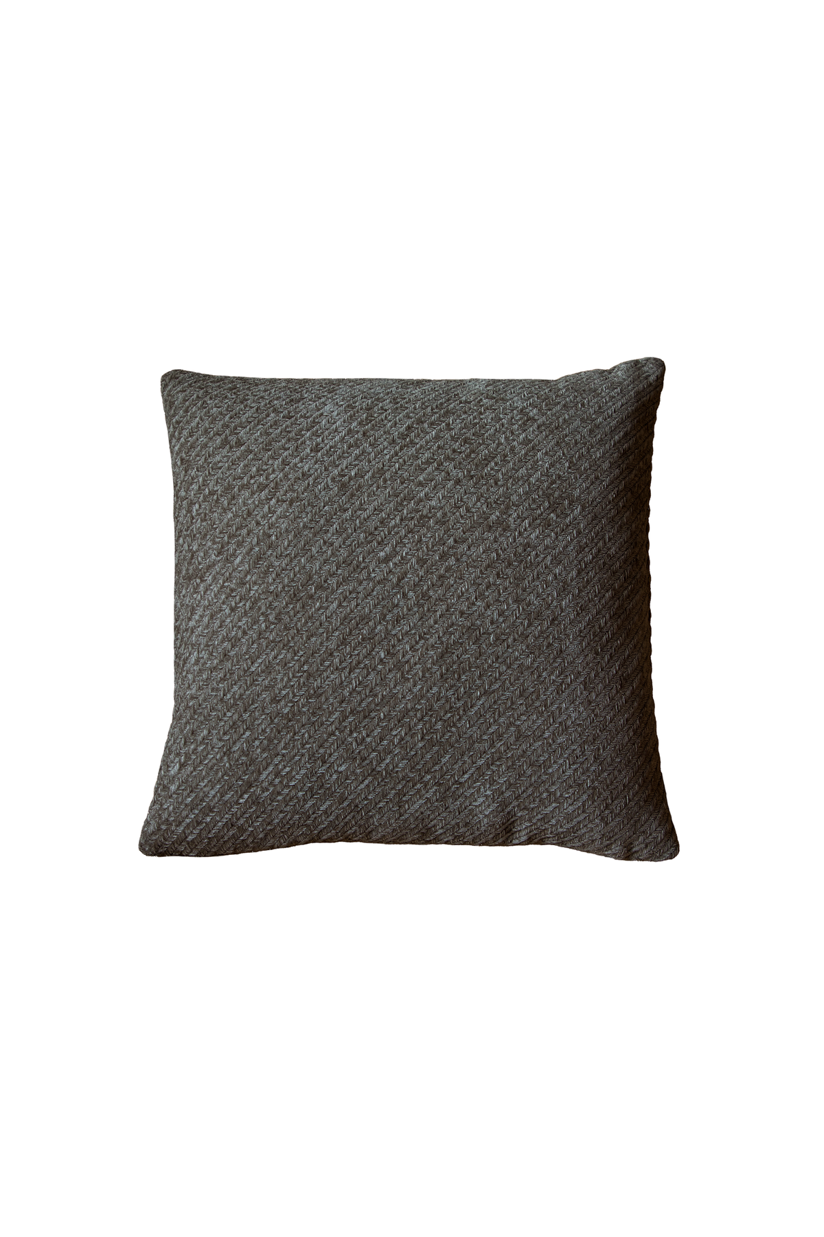 Kvadratisk pude i mørkegrå, med et flot sildebensmønster. pudens mål er 45*45 cm.