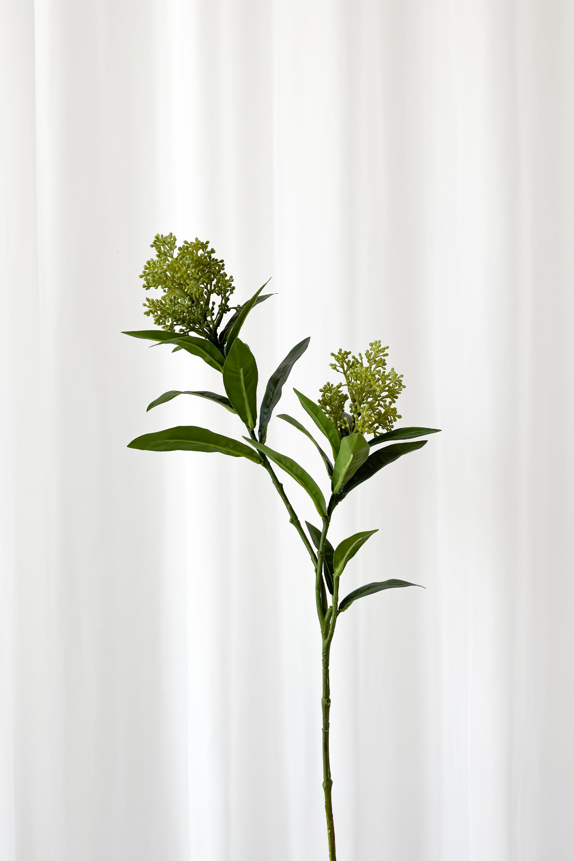 Kunstig Blomst - Grøn Skimmia gren