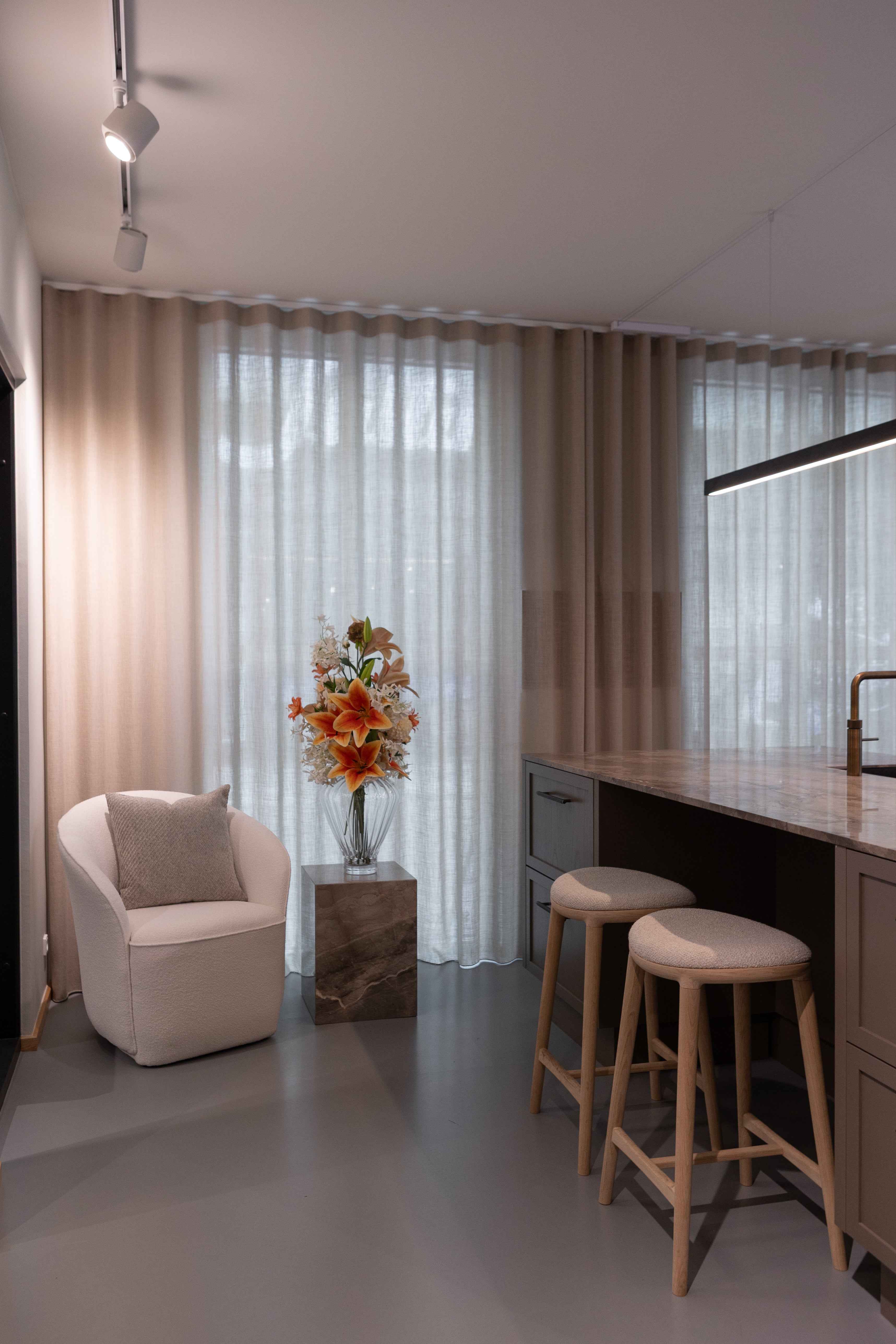 Olivia loungestol - Hvid Bouclé