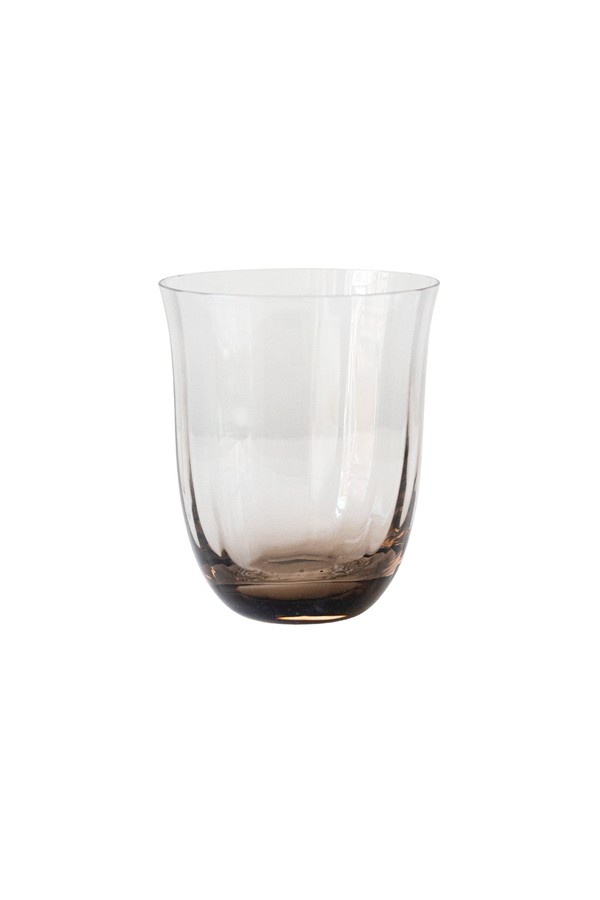 Mundblæst drikkeglas i brun.