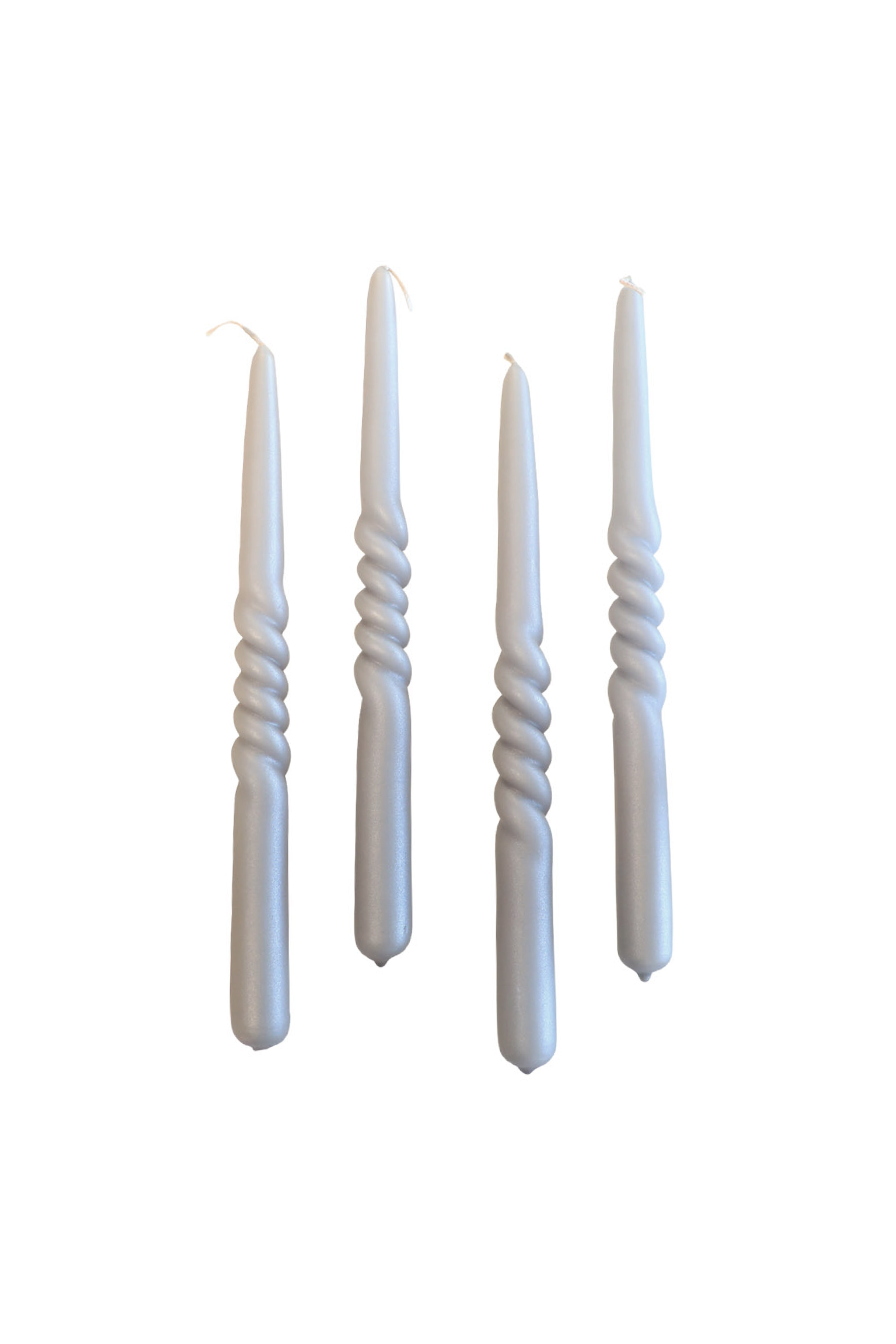 Fire snoede stagelys i farven Grå Perlemor