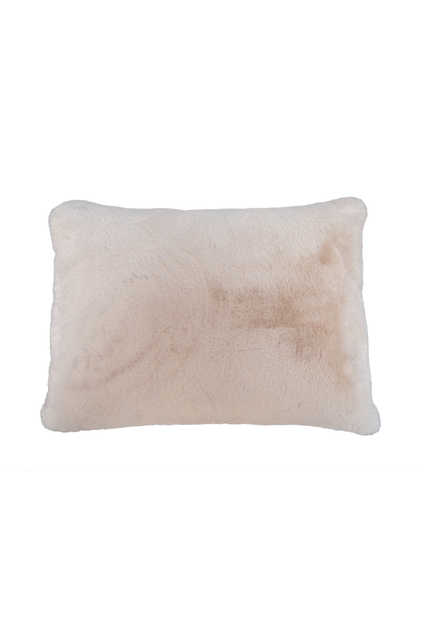 Adalyn pyntepude i sand 50x70 cm – blød og elegant pude fra Specktrum i rolig, naturlig tone. Perfekt til sofa, seng eller loungestol.