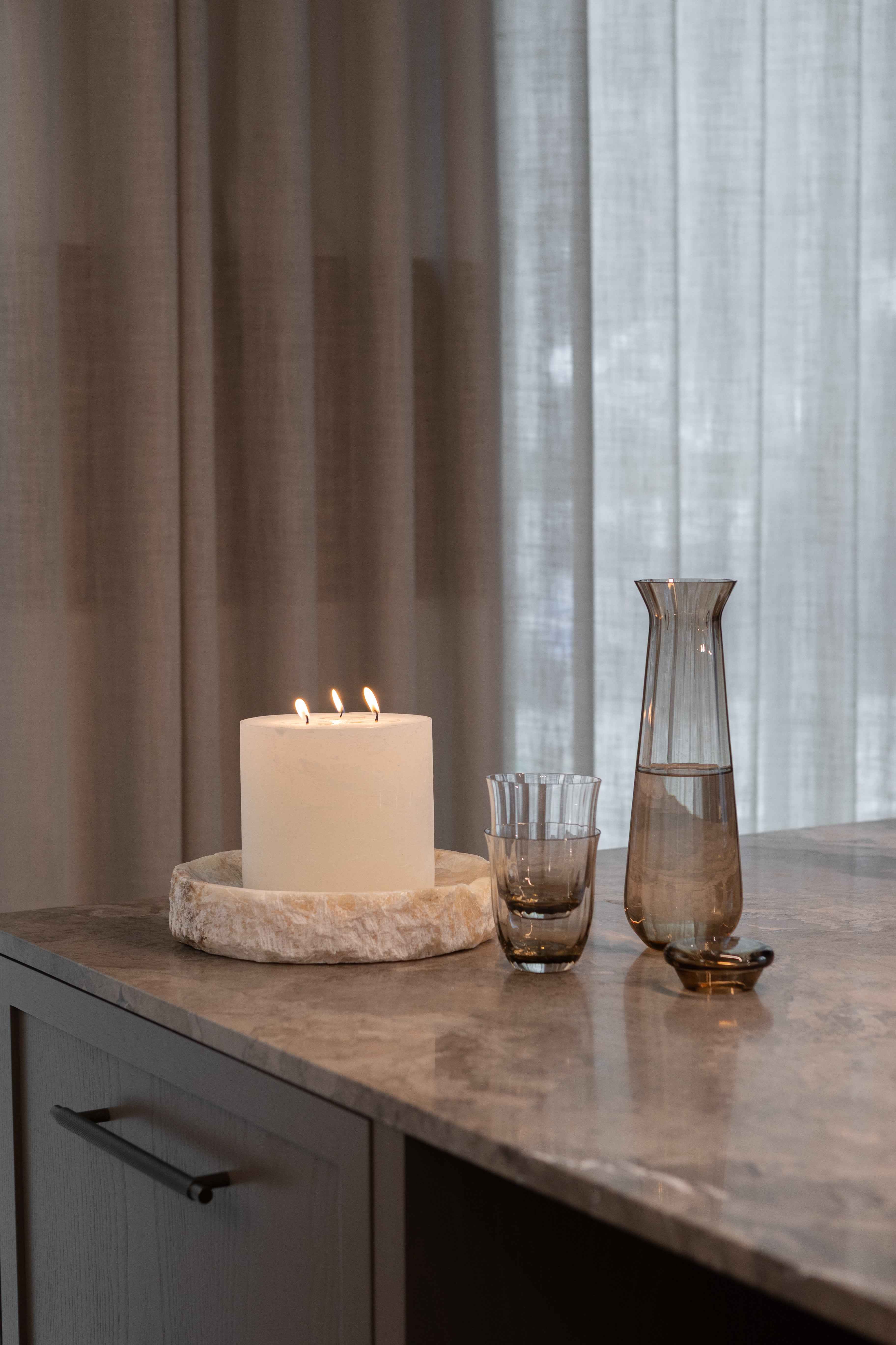 Connor triple-wick candle - White