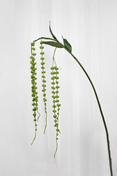 Kunstig grøn hængende gren.