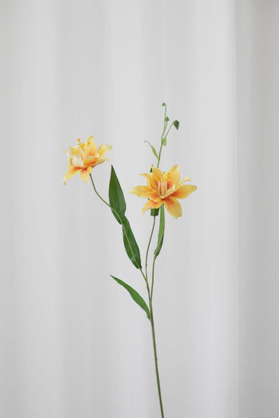 Video af Kunstig Blomst - Gul Lille lilje gren