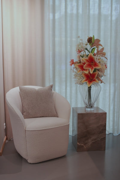 Video af Olivia loungestol i hvid boucle