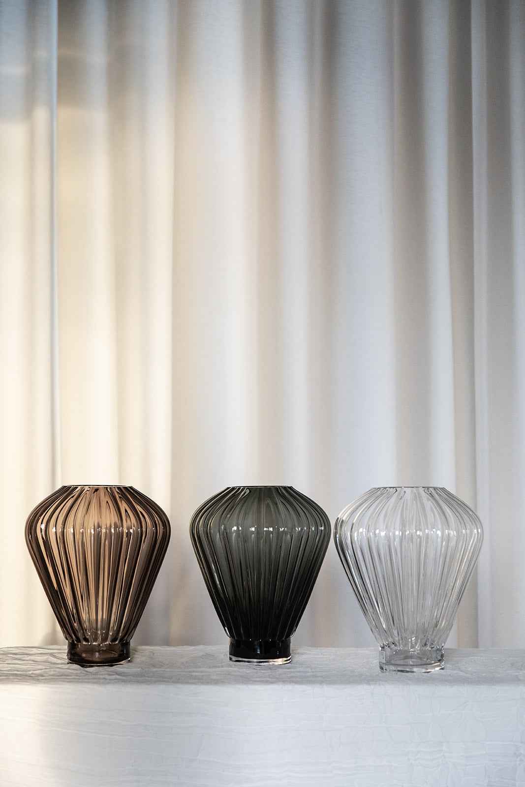 Evelyn Vase - Grå | Mellem