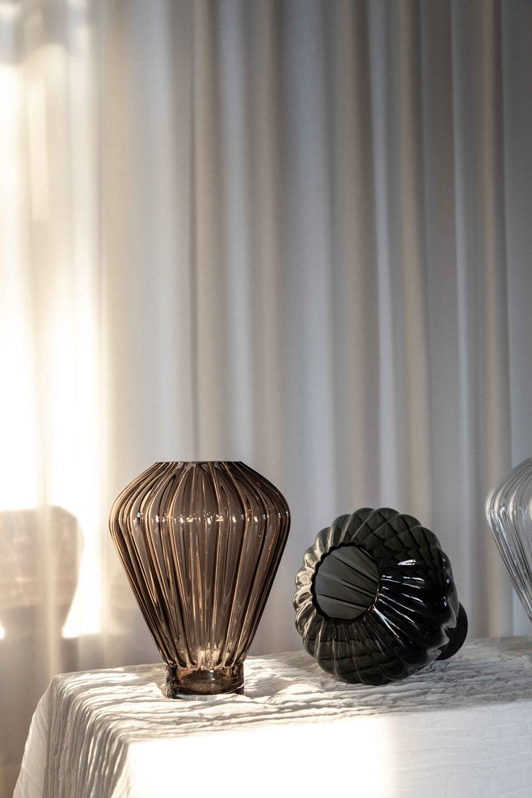 Evelyn Vase - Topaz | Mellem