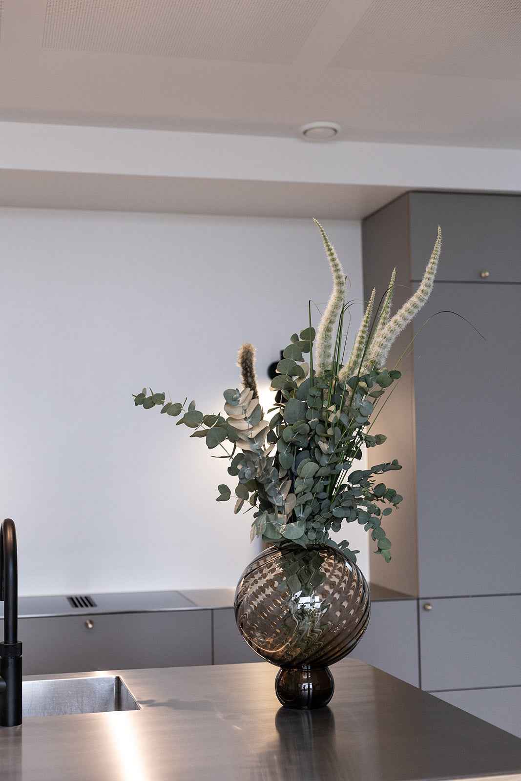 Meadow Swirl Vase - Topaz | Mellem