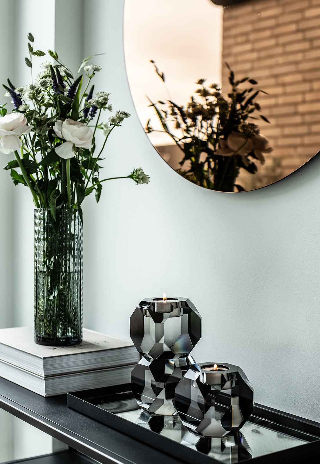 Sky Lysetage Stacked - Grå