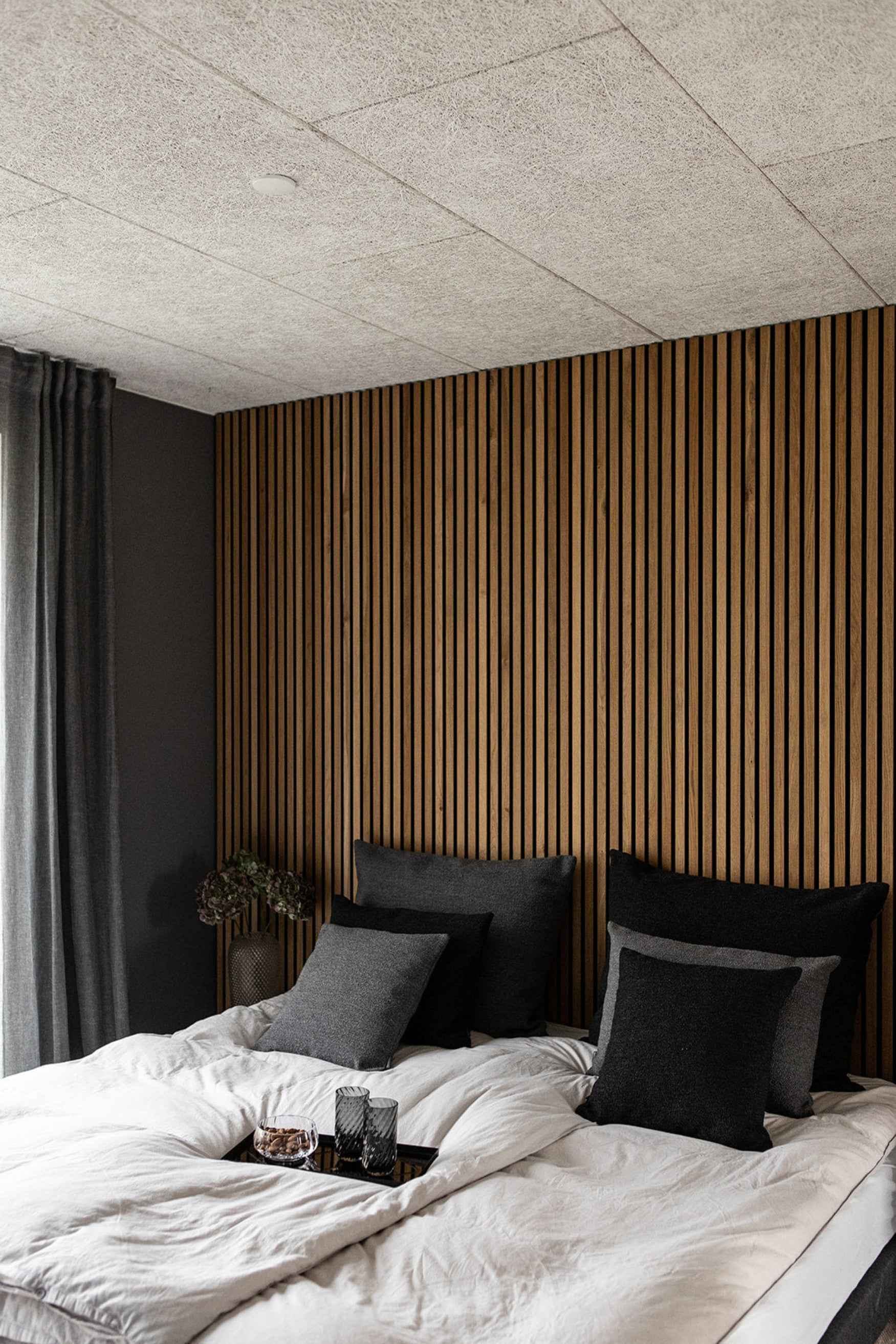 Wilma Pude - Mørkegrå | 60*80